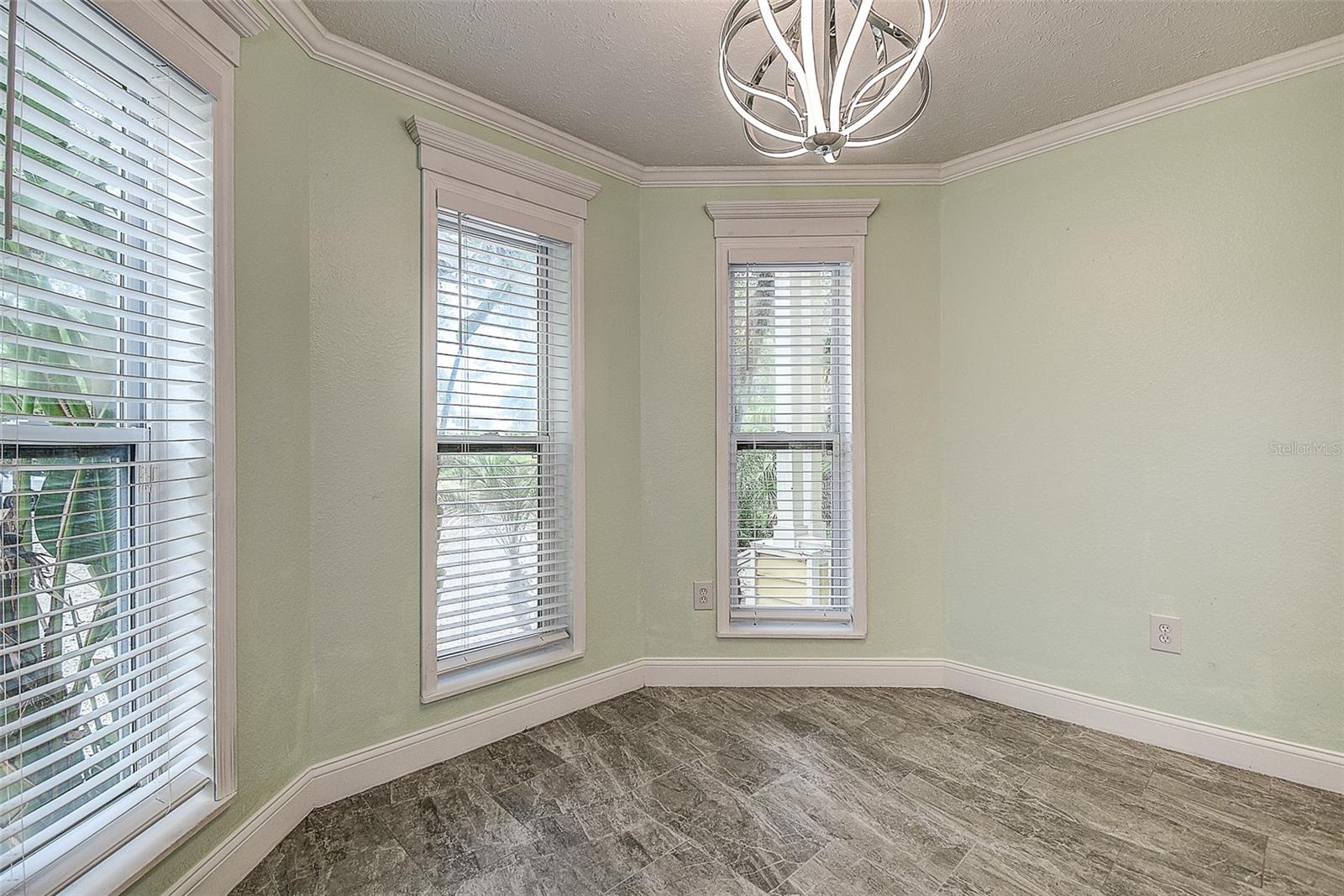 510 WIDEVIEW AVE — photo 11