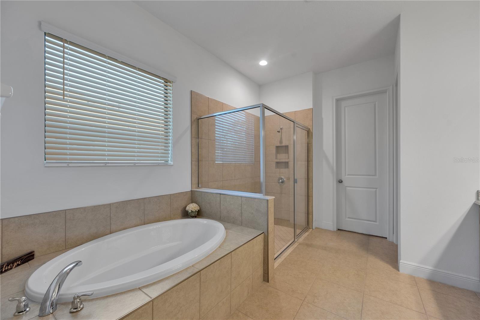 3908 GAVIOTA DR — photo 16
