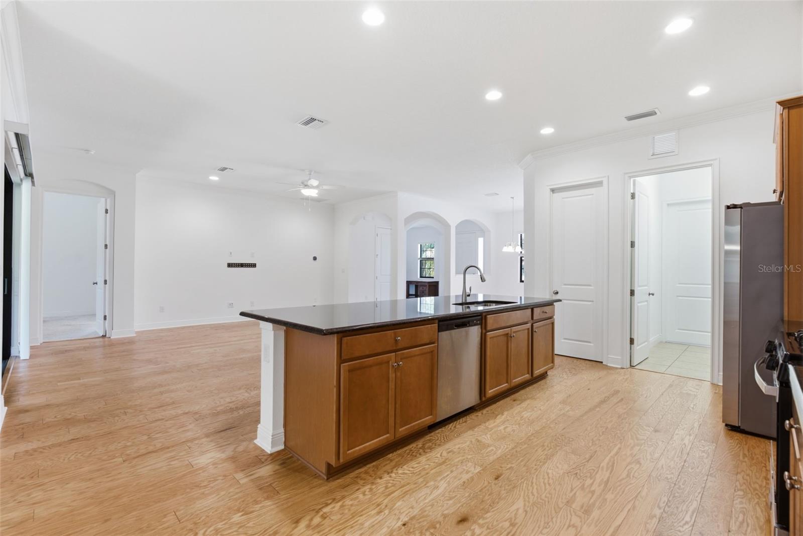3908 GAVIOTA DR — photo 32