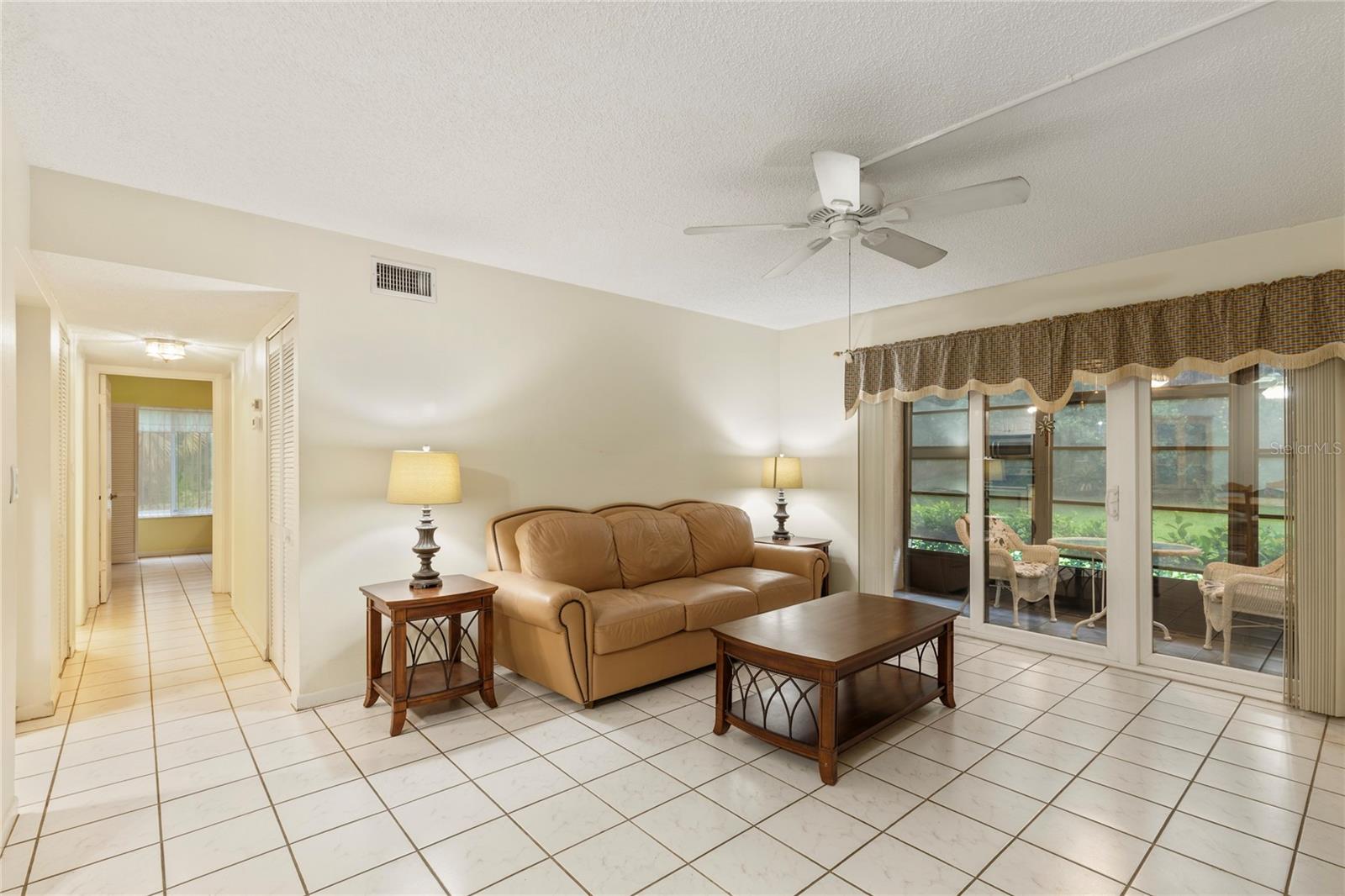 3232 LAKE PINE WAY E #B1 — photo 2