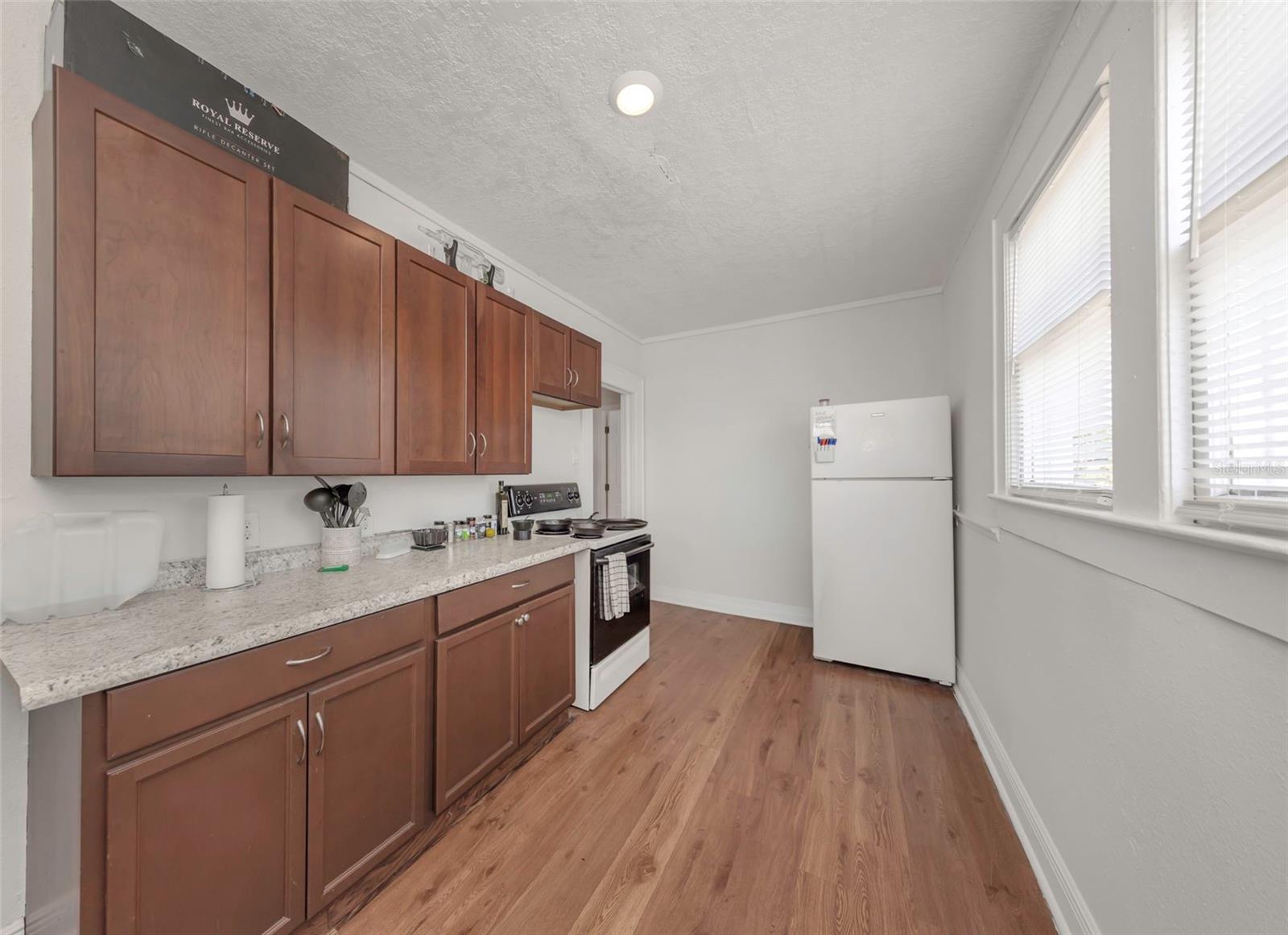 2904 W CHESTNUT ST #1-4 — photo 24