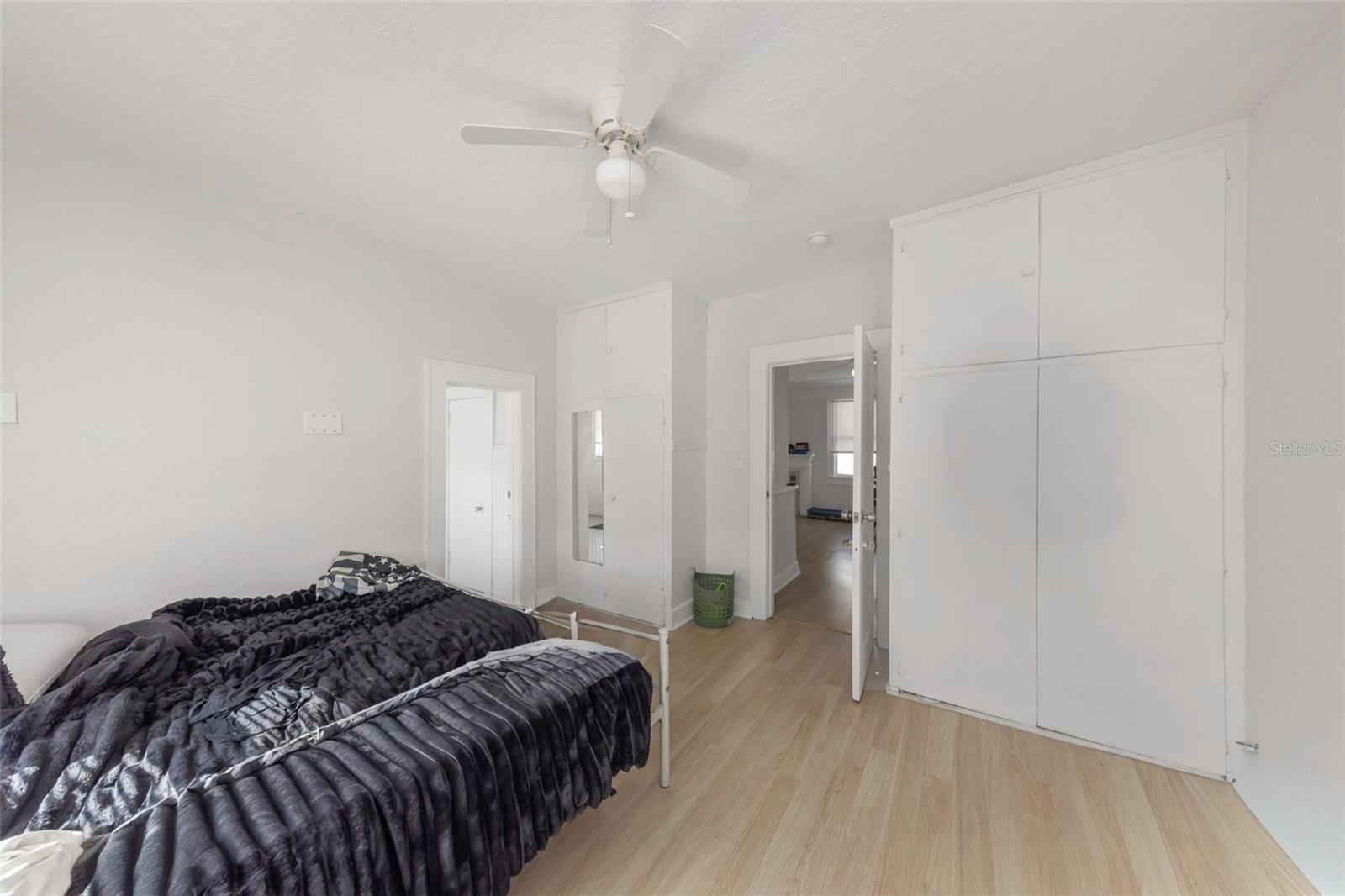 2904 W CHESTNUT ST #1-4 — photo 26