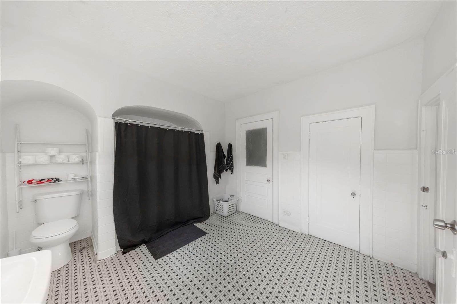 2904 W CHESTNUT ST #1-4 — photo 27