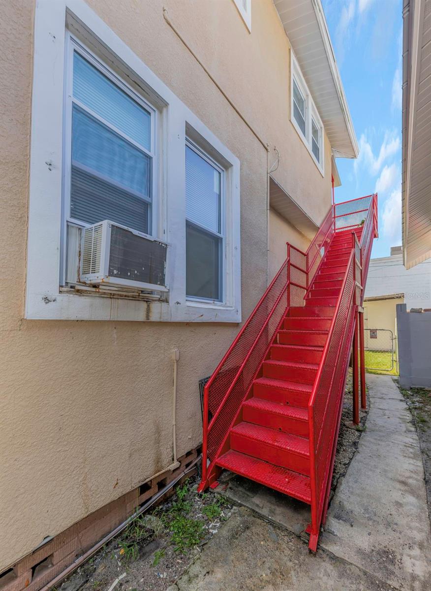 2904 W CHESTNUT ST #1-4 — photo 41