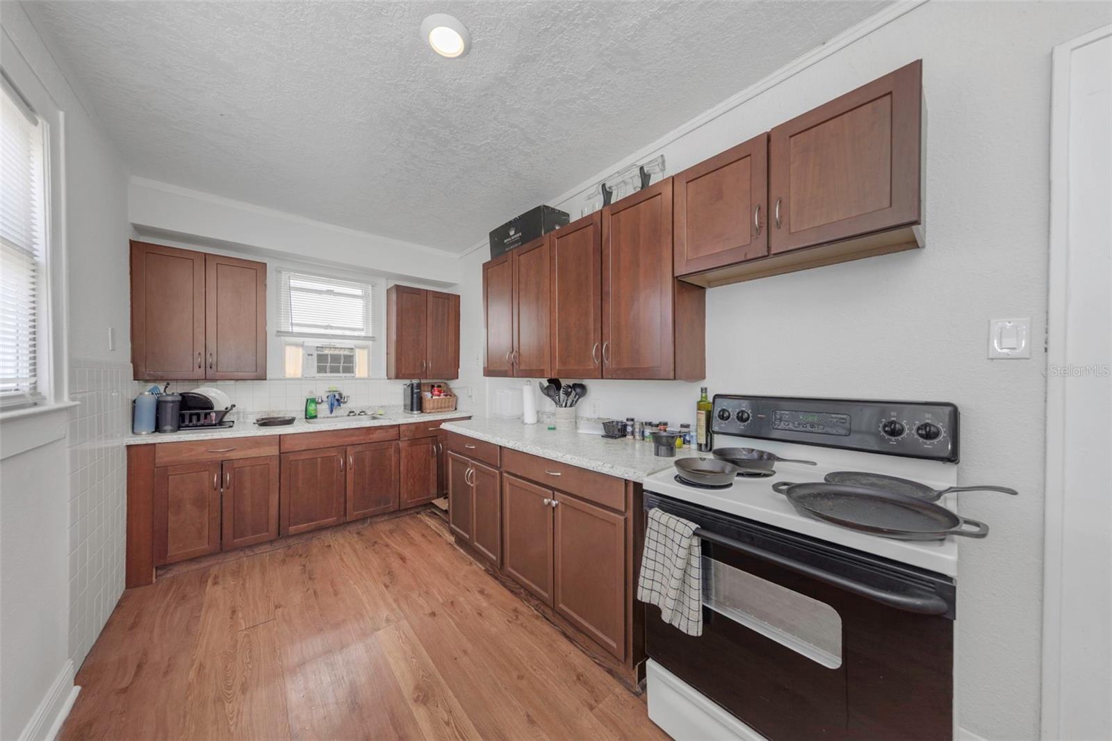 2904 W CHESTNUT ST #1-4 — photo 21