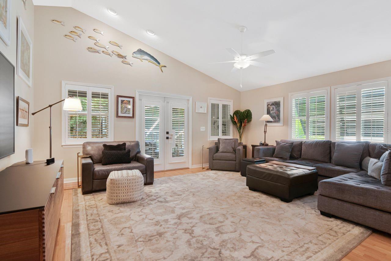 940 WISCONSIN AVE — photo 15