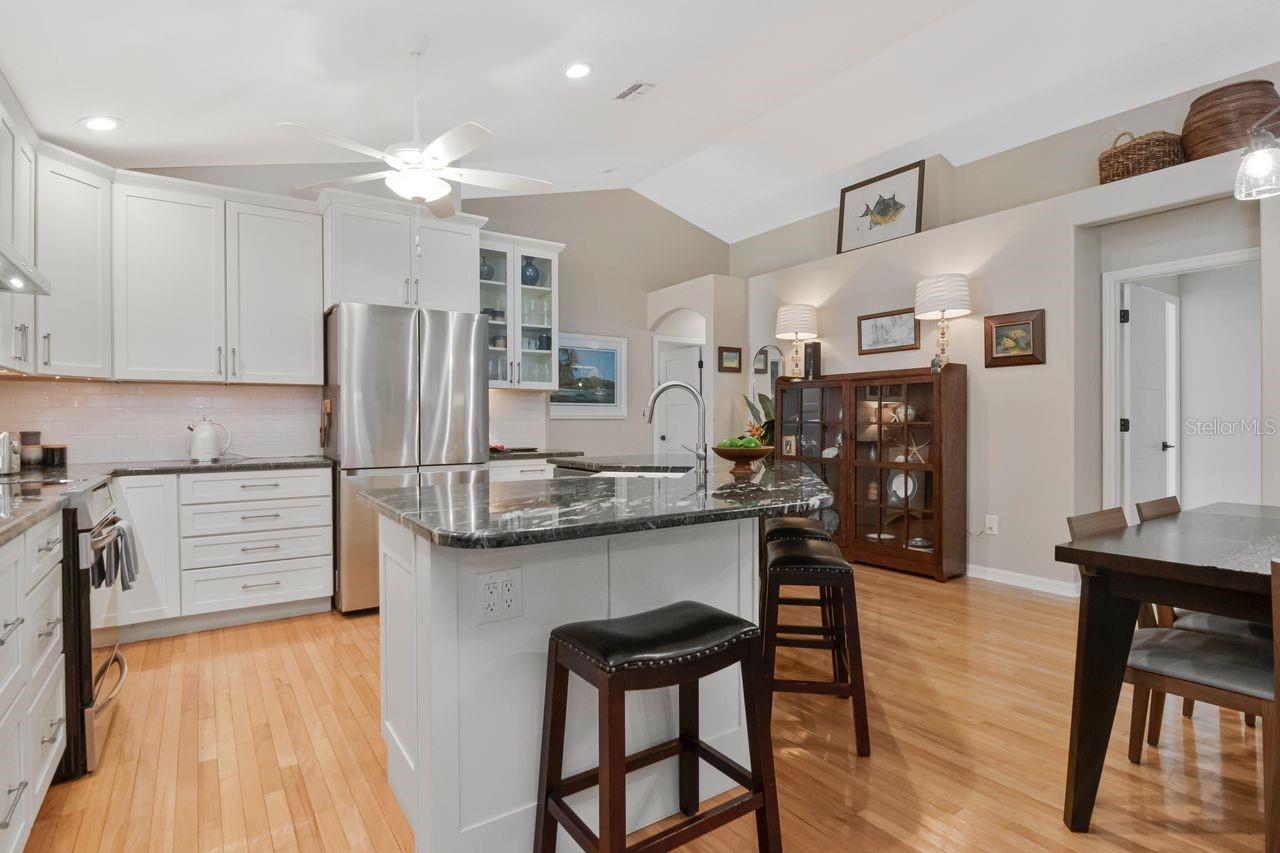 940 WISCONSIN AVE — photo 21