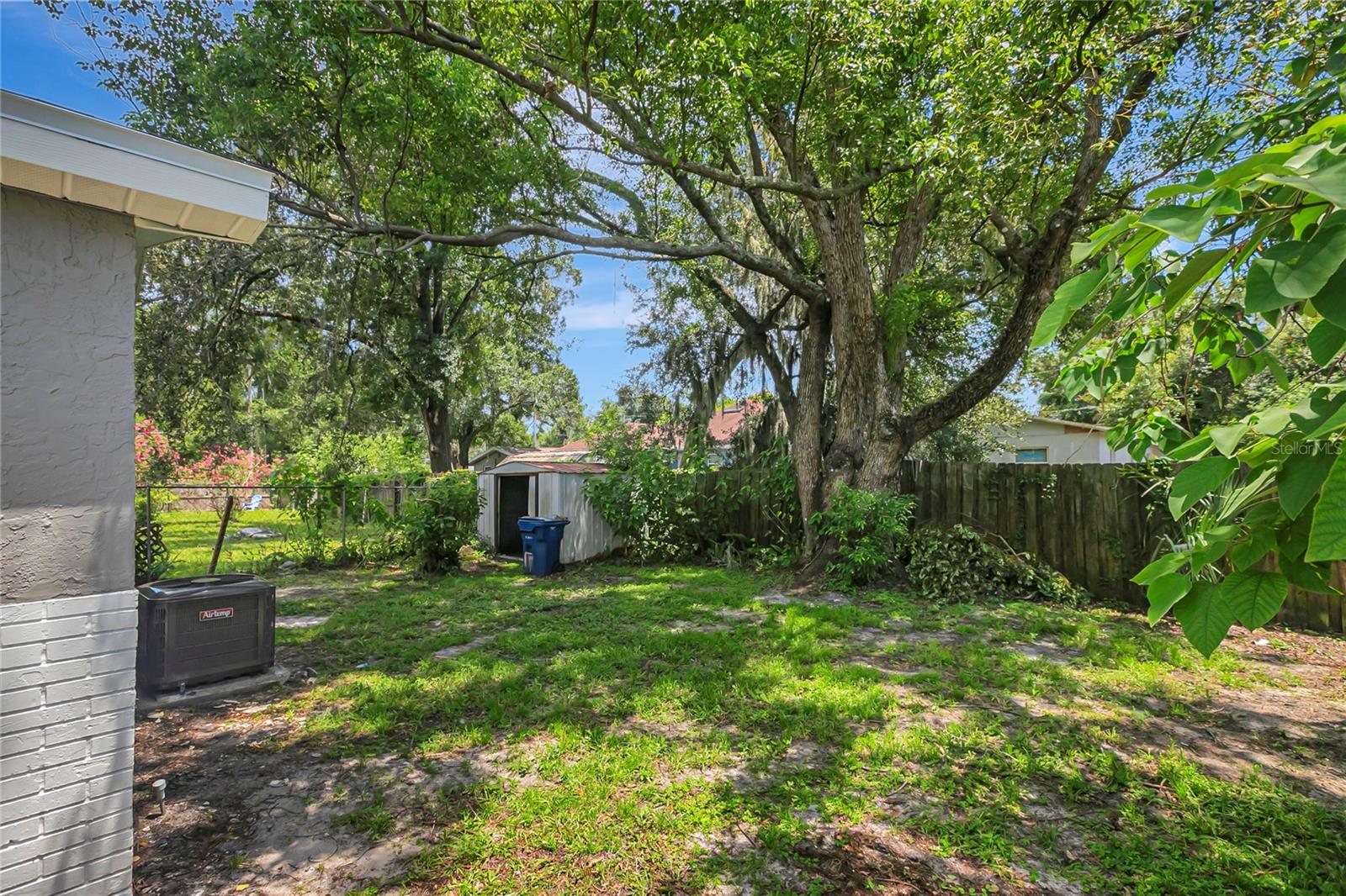 1615 E SITKA ST — photo 31