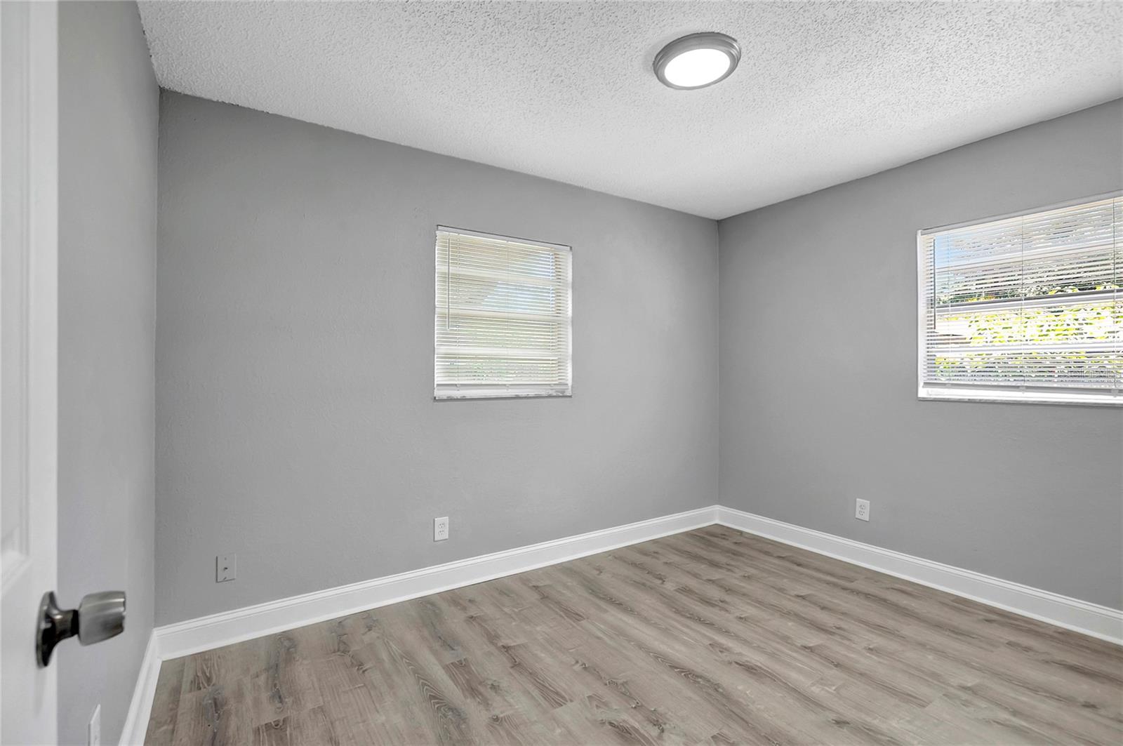 1615 E SITKA ST — photo 20