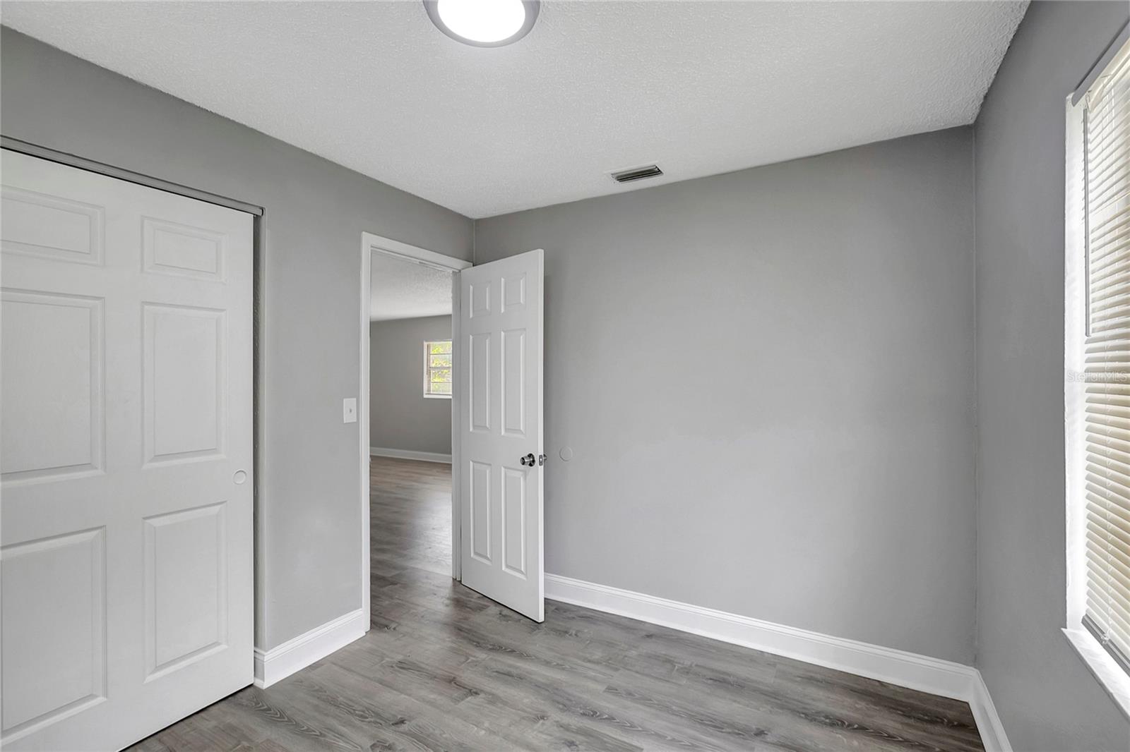 1615 E SITKA ST — photo 29