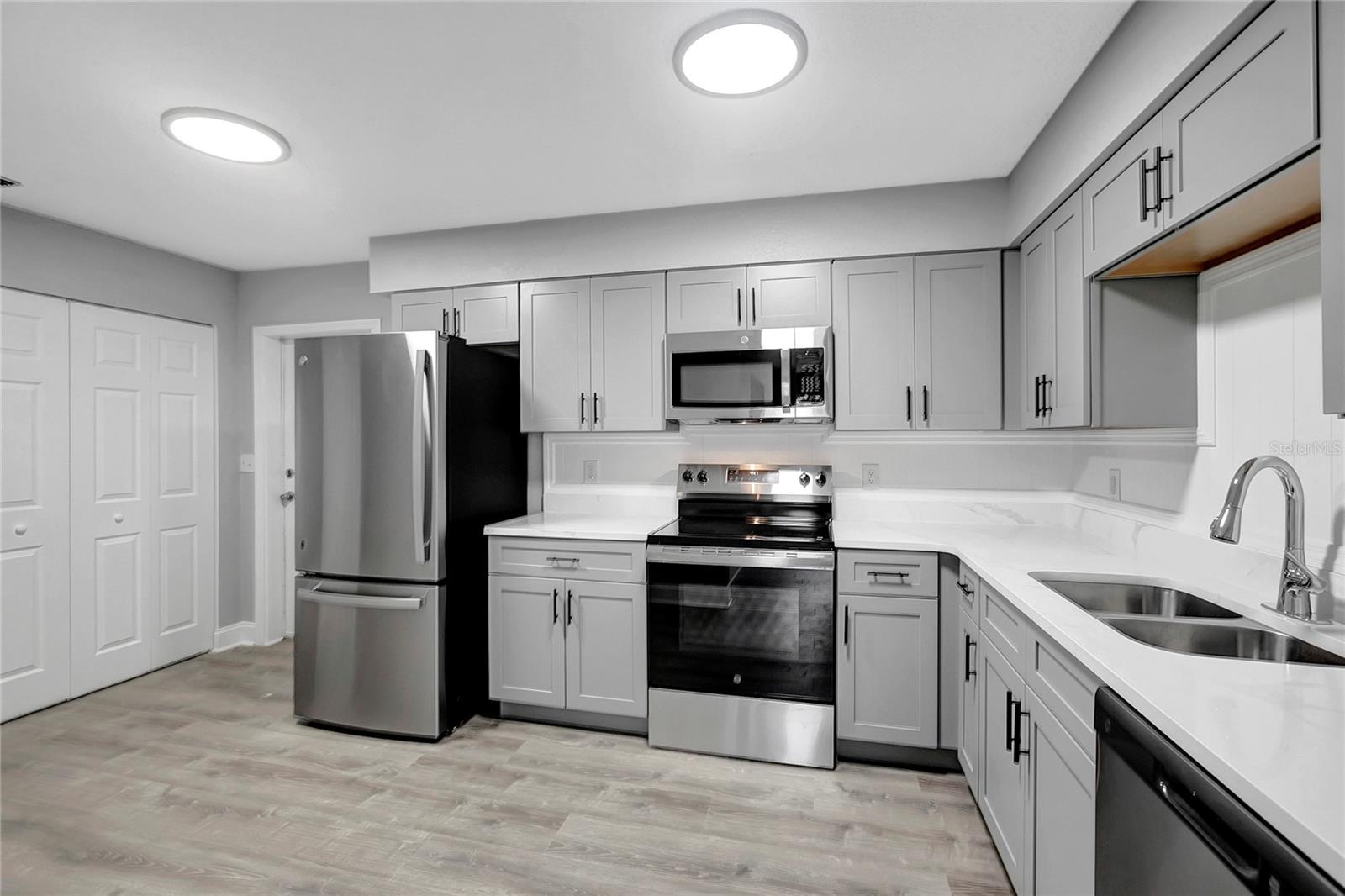 1615 E SITKA ST — photo 10