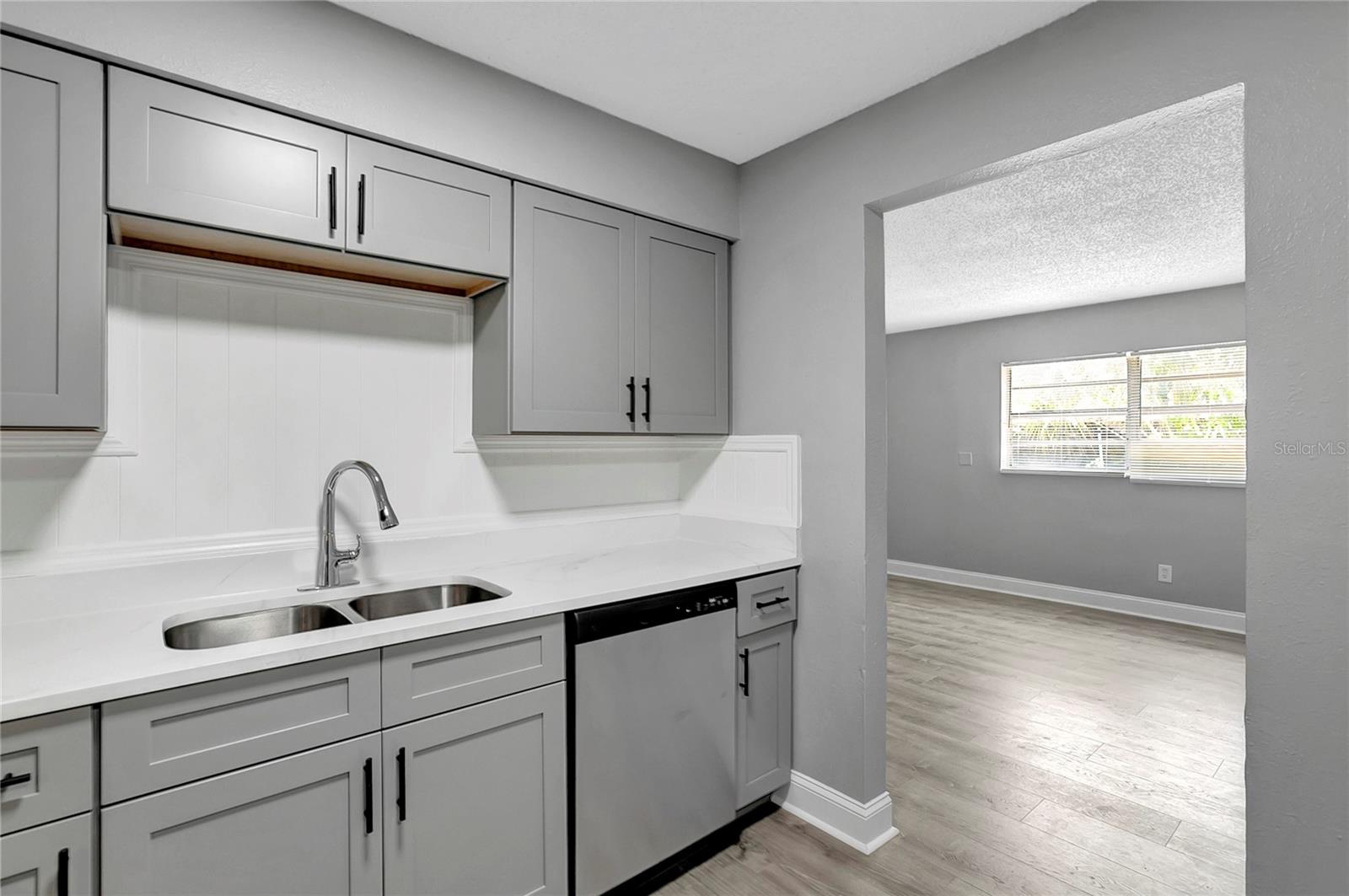 1615 E SITKA ST — photo 14