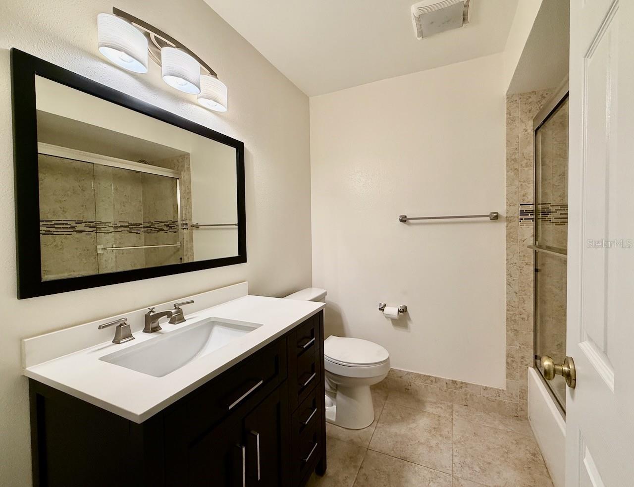1583 REDWOOD AVE — photo 22
