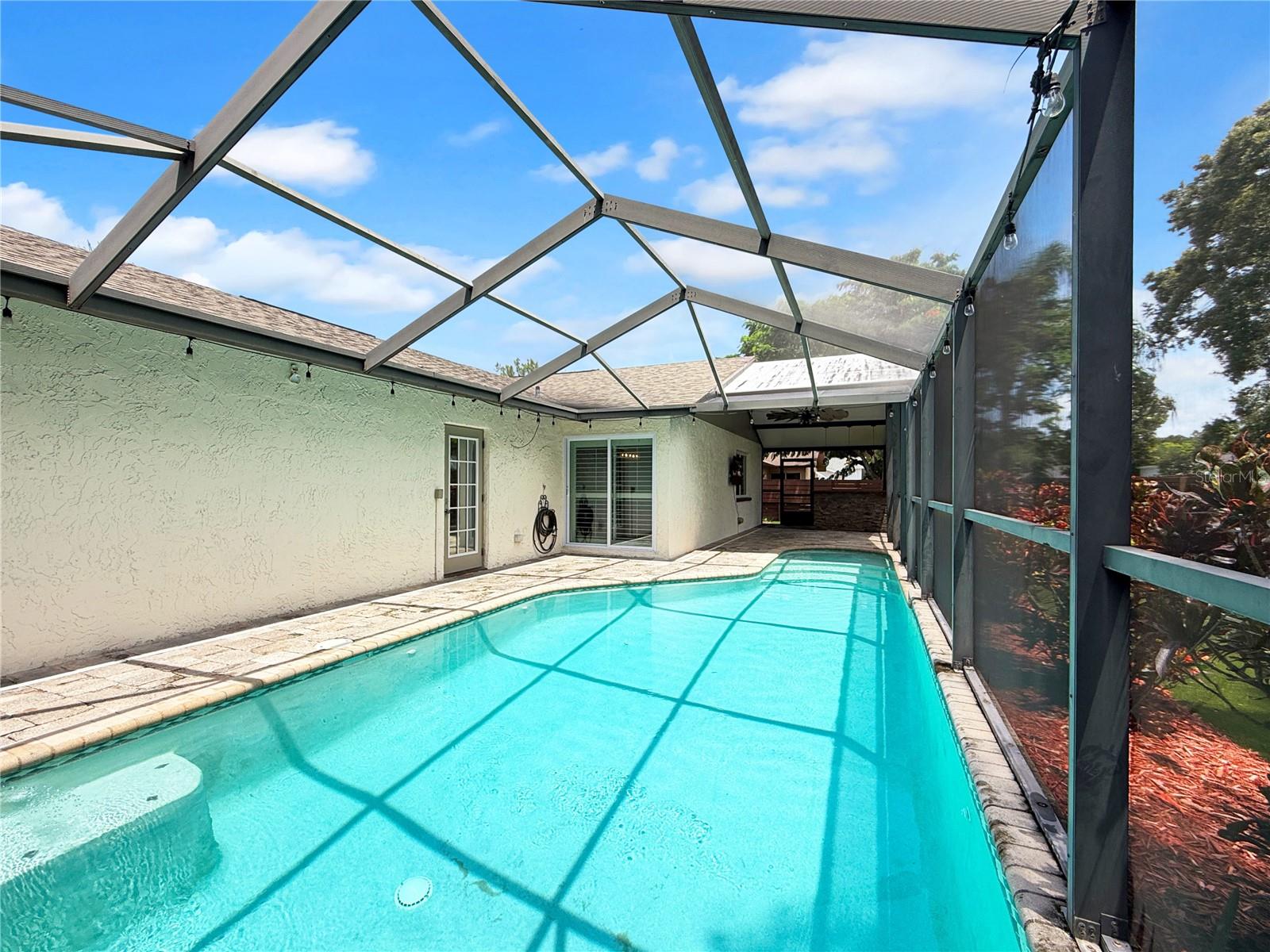 1583 REDWOOD AVE — photo 39