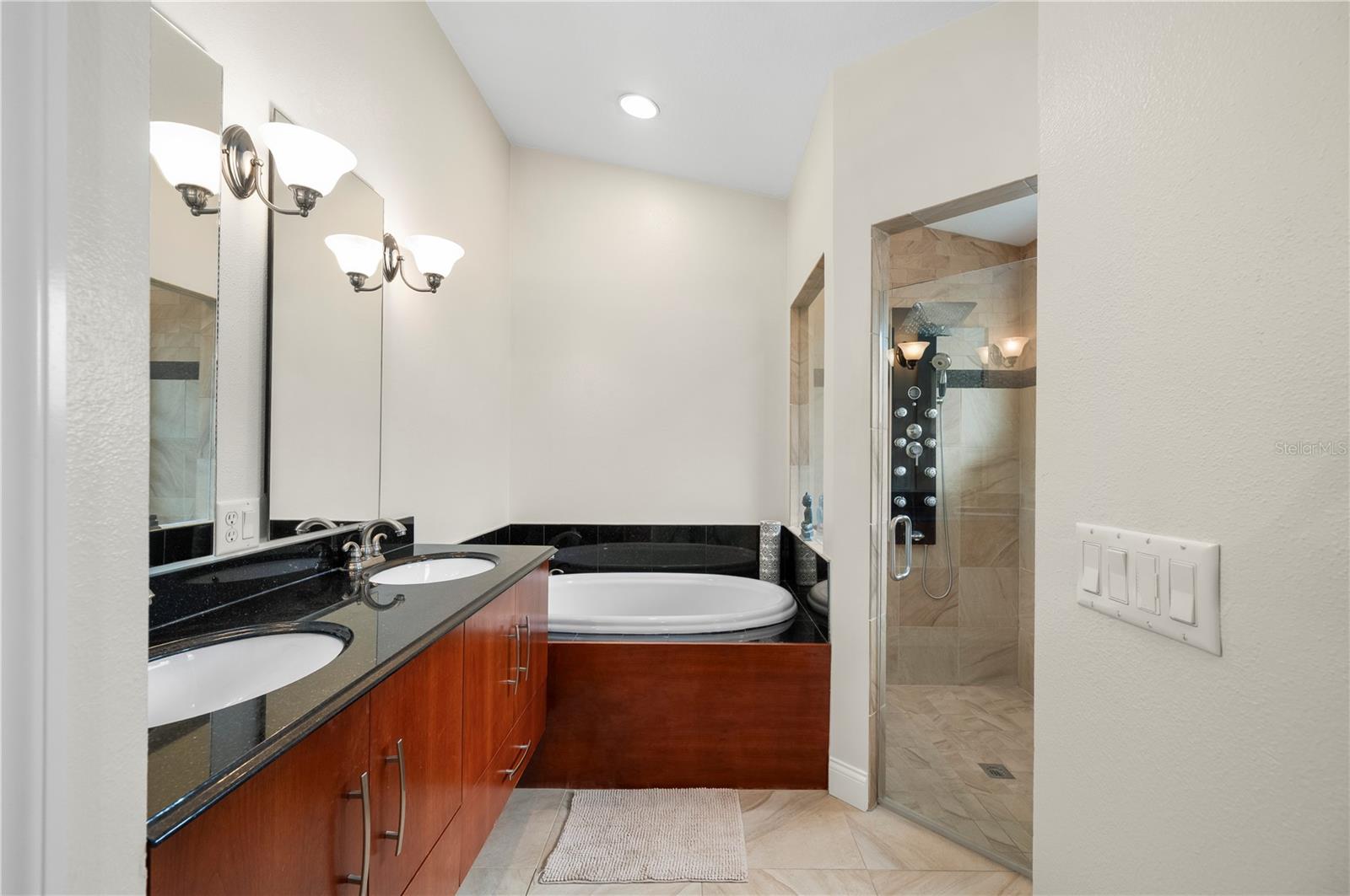 1611 SCARLETT AVE — photo 23