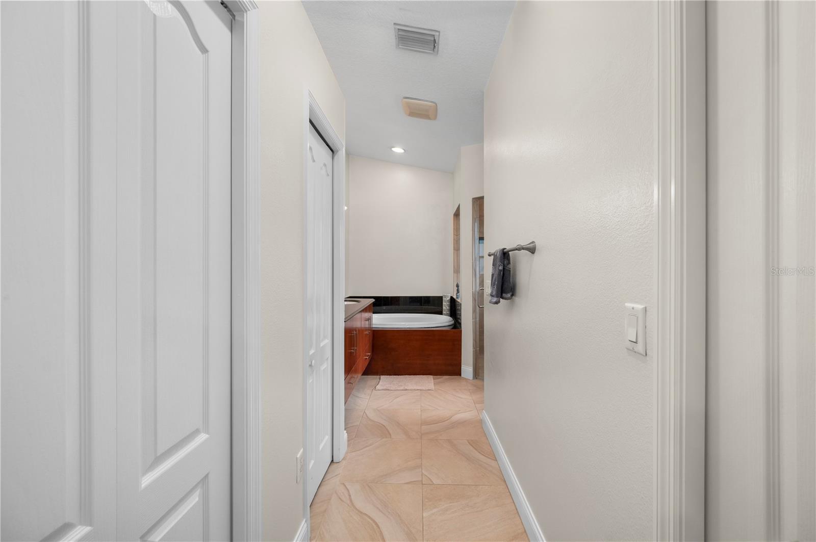 1611 SCARLETT AVE — photo 22