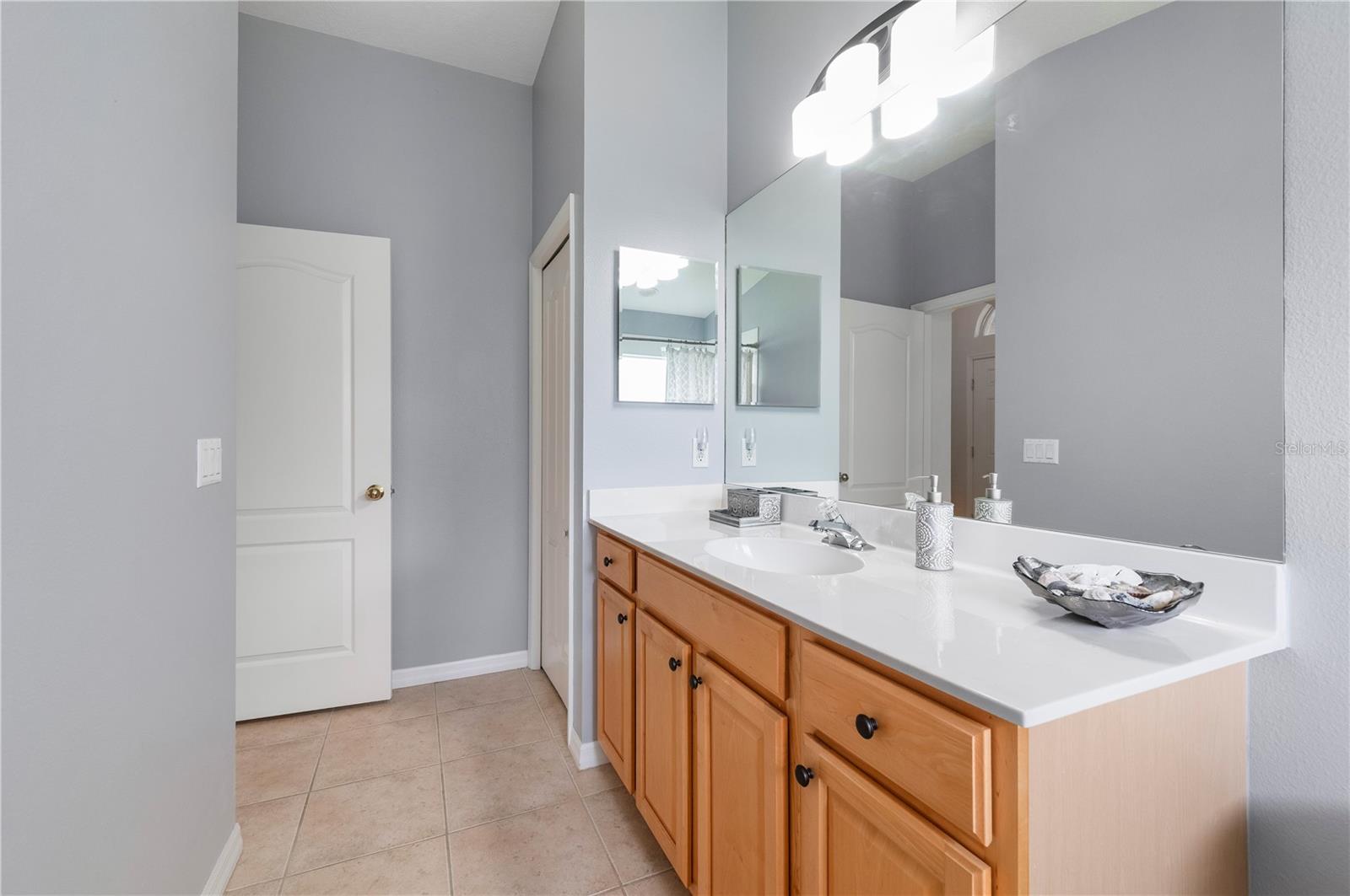 1611 SCARLETT AVE — photo 32
