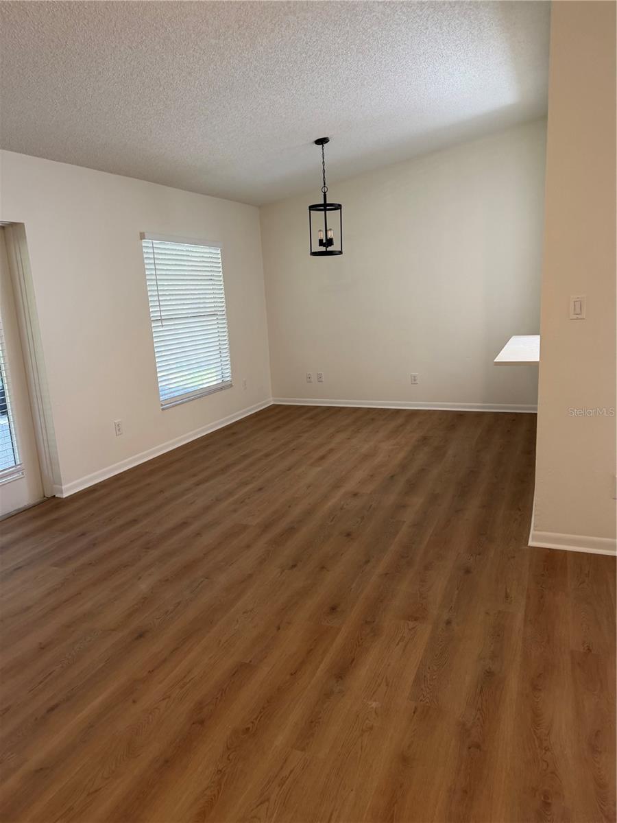 518 BRYAN VALLEY CT — photo 7