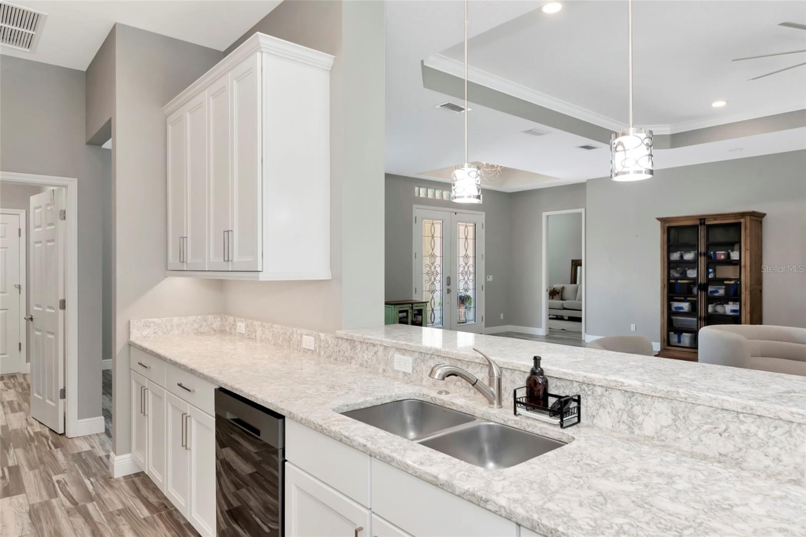 22209 DEER POINTE XING — photo 15