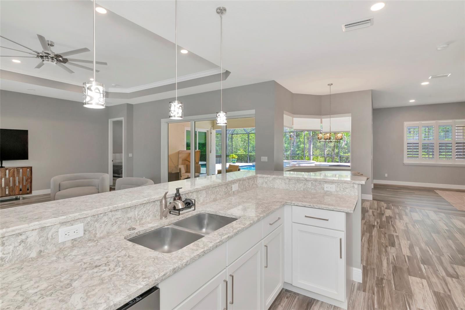 22209 DEER POINTE XING — photo 14