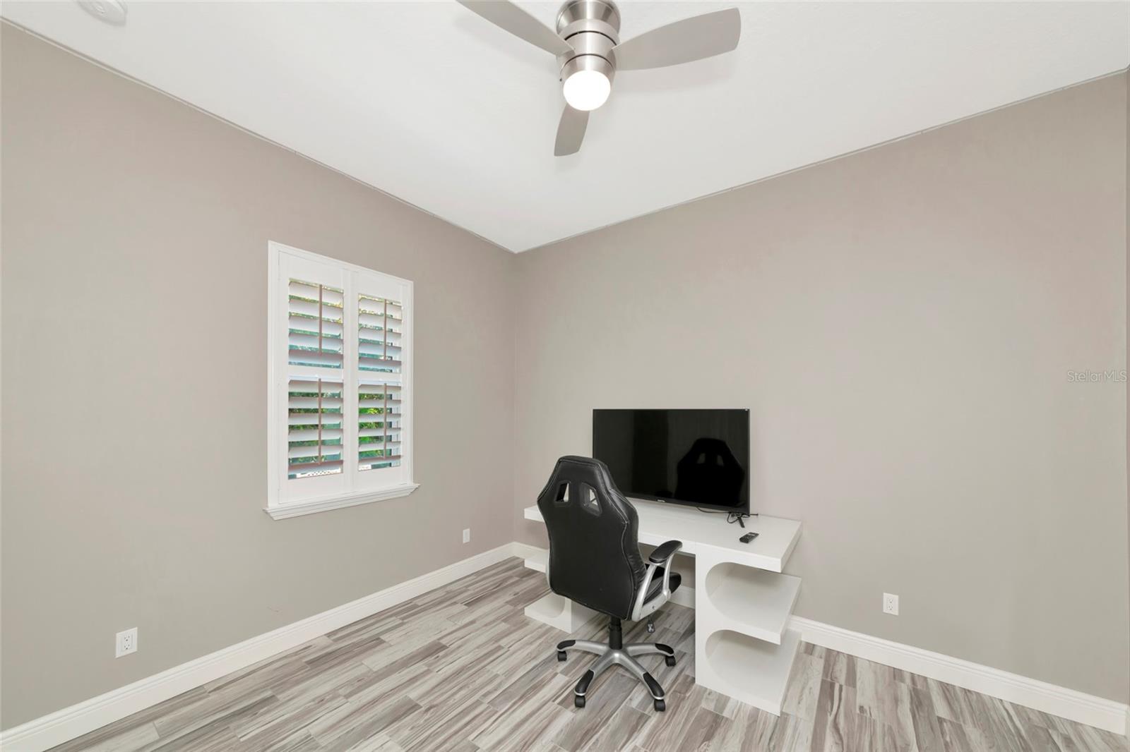 22209 DEER POINTE XING — photo 29