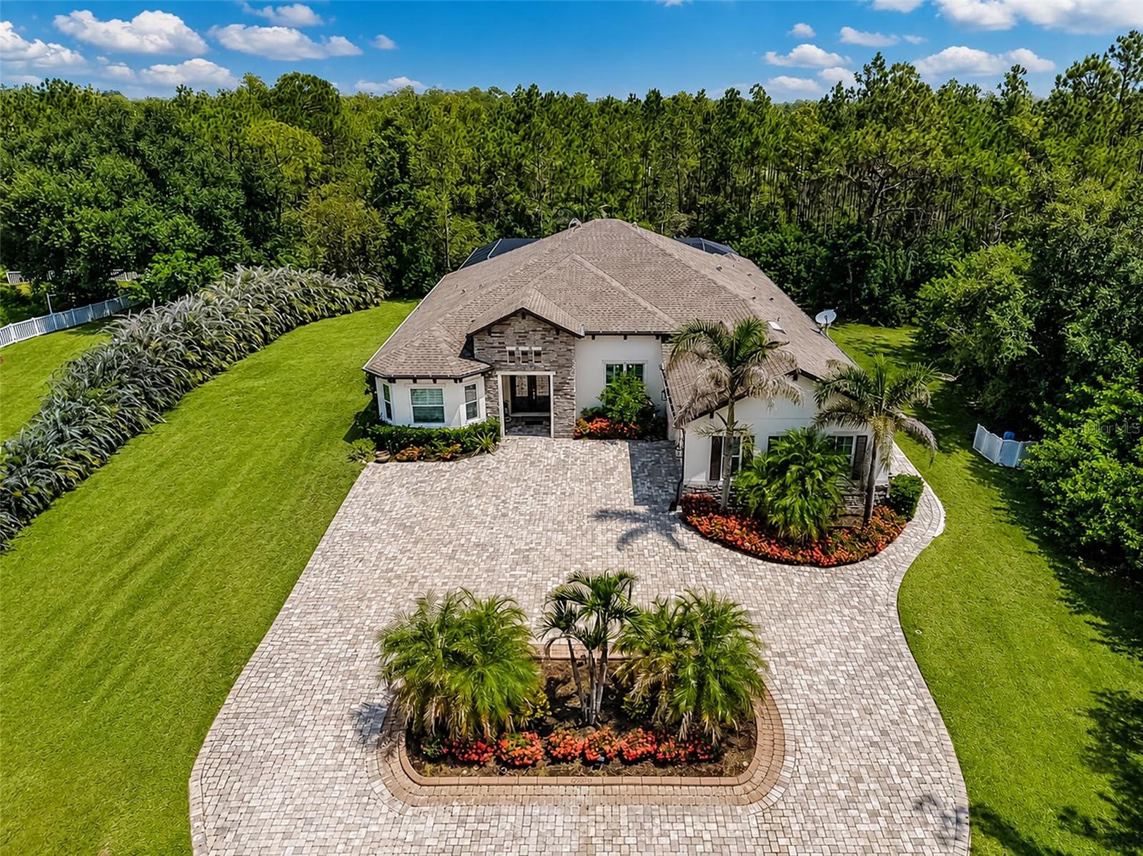 22209 DEER POINTE XING — photo 35