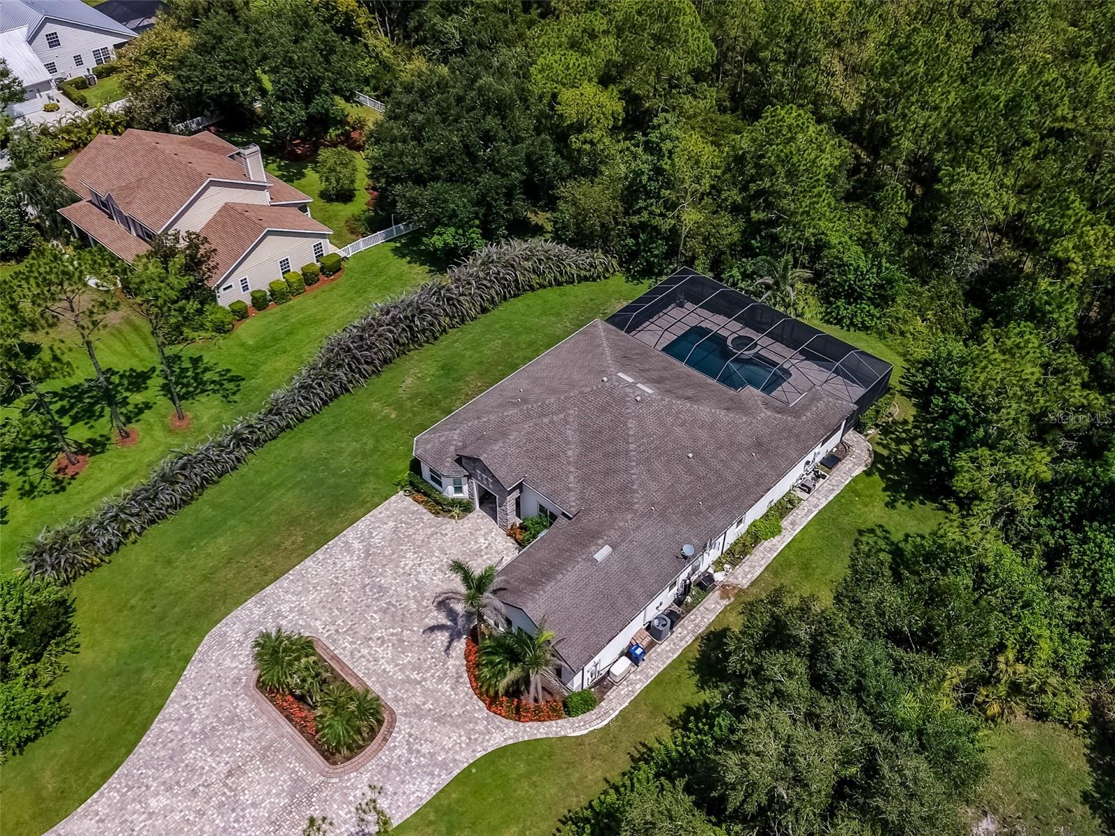22209 DEER POINTE XING — photo 33