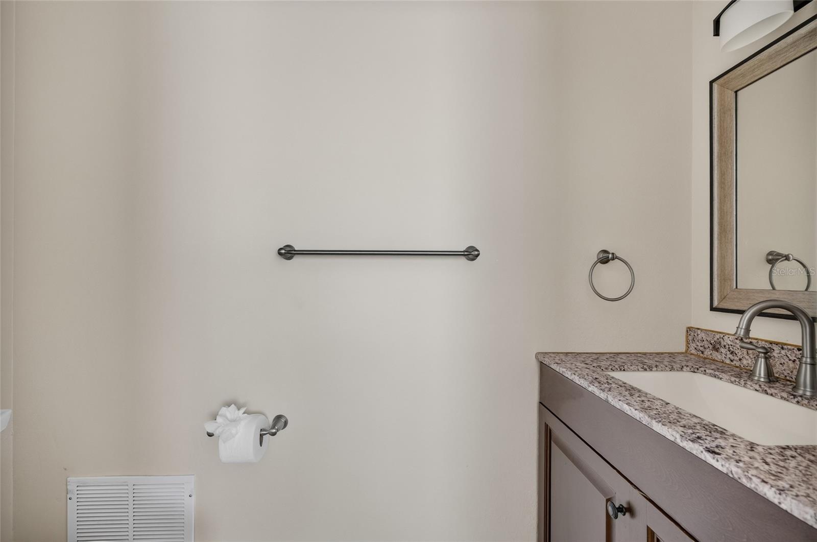 7582 LYNCREST ST — photo 18