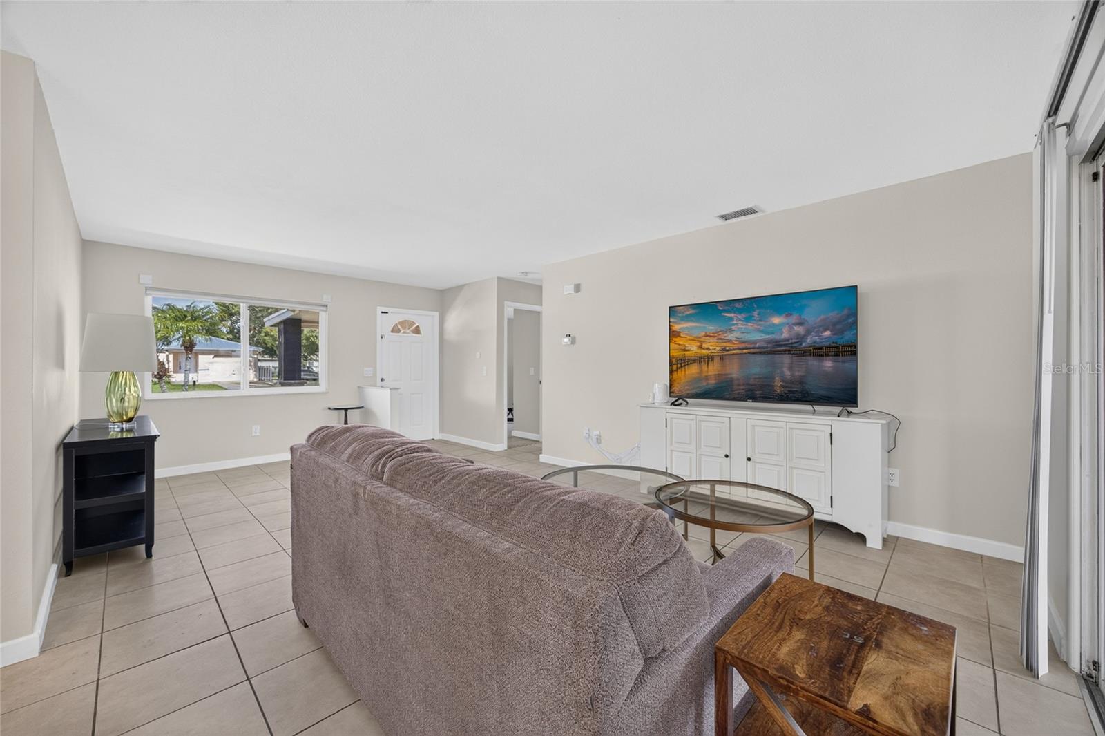 7582 LYNCREST ST — photo 9