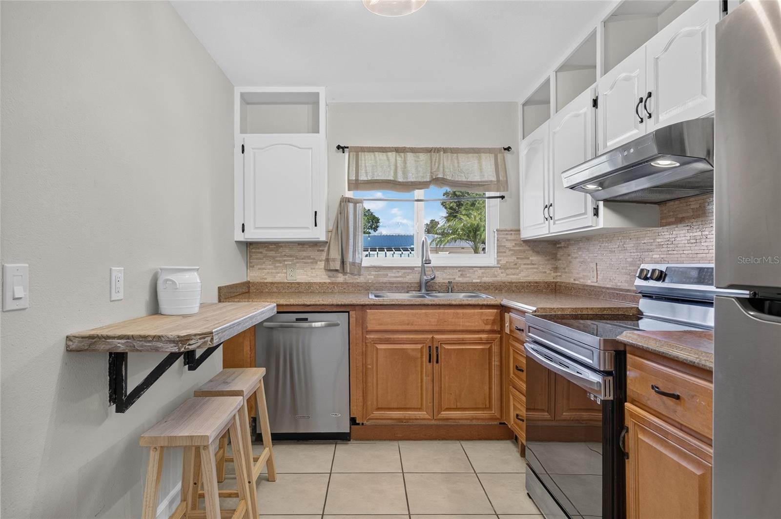 7582 LYNCREST ST — photo 12