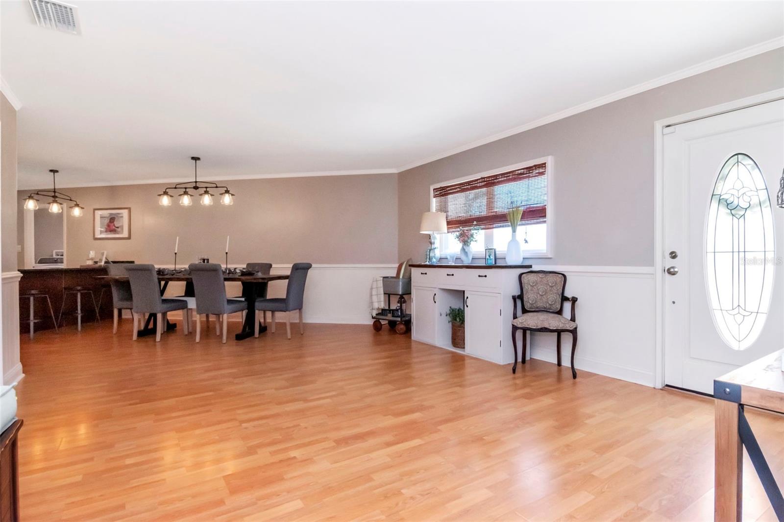 2535 LAKE ELLEN DR — photo 18