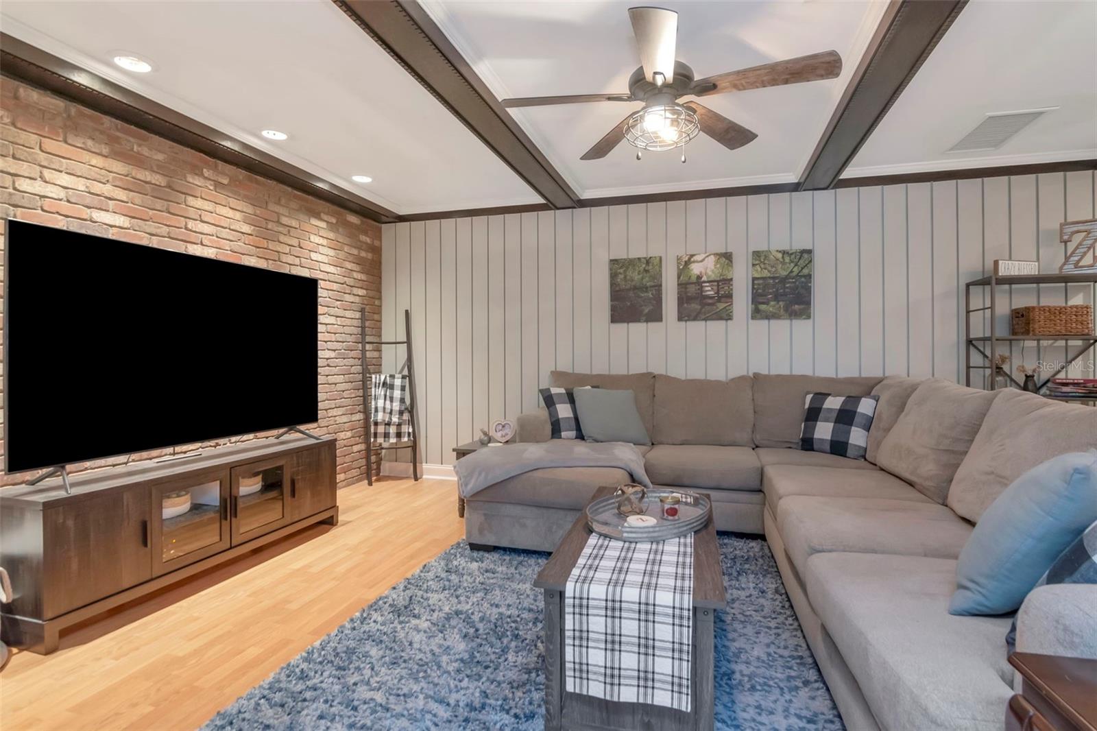 2535 LAKE ELLEN DR — photo 19