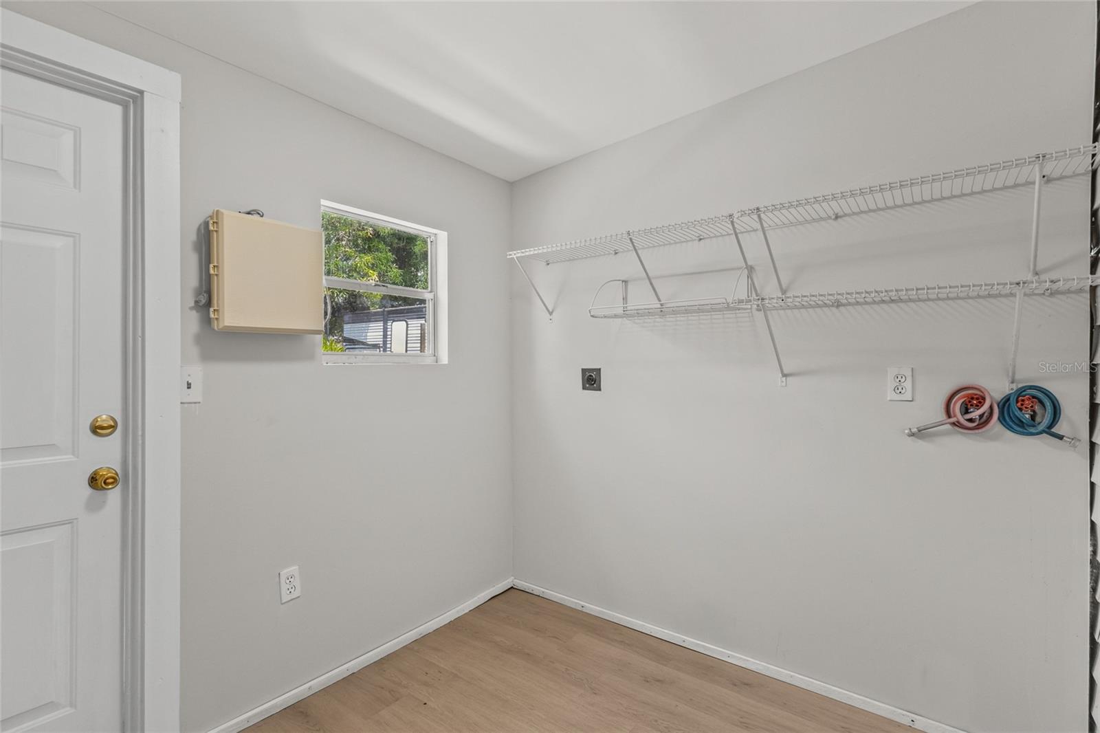 1008 37TH ST W — photo 32