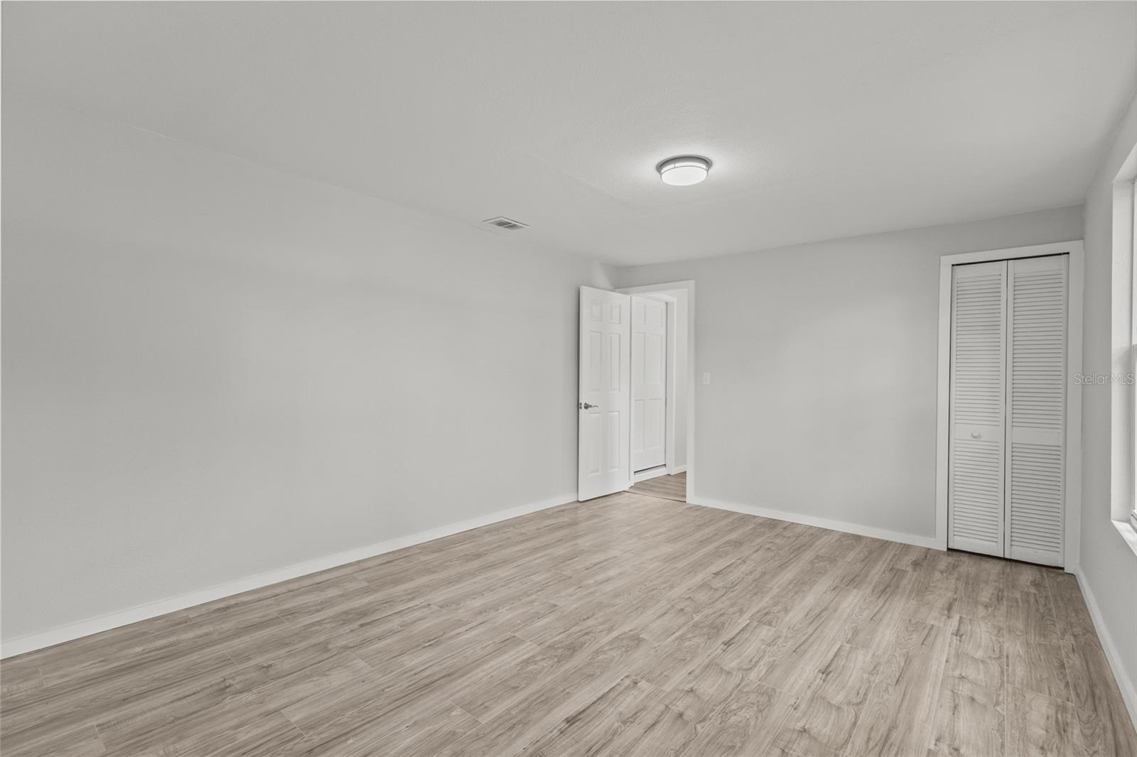 1008 37TH ST W — photo 30