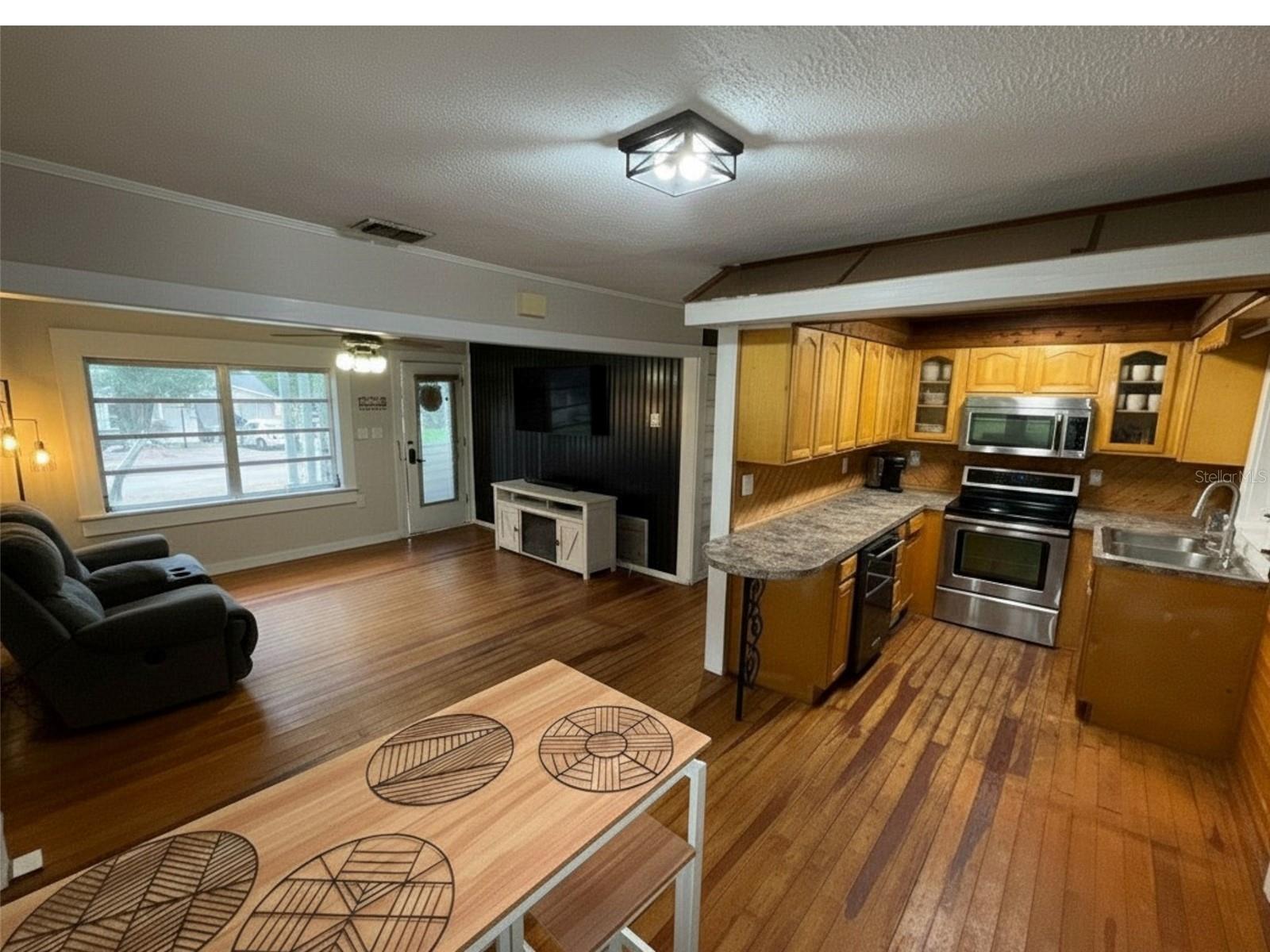 37318 CARTER AVE — photo 4