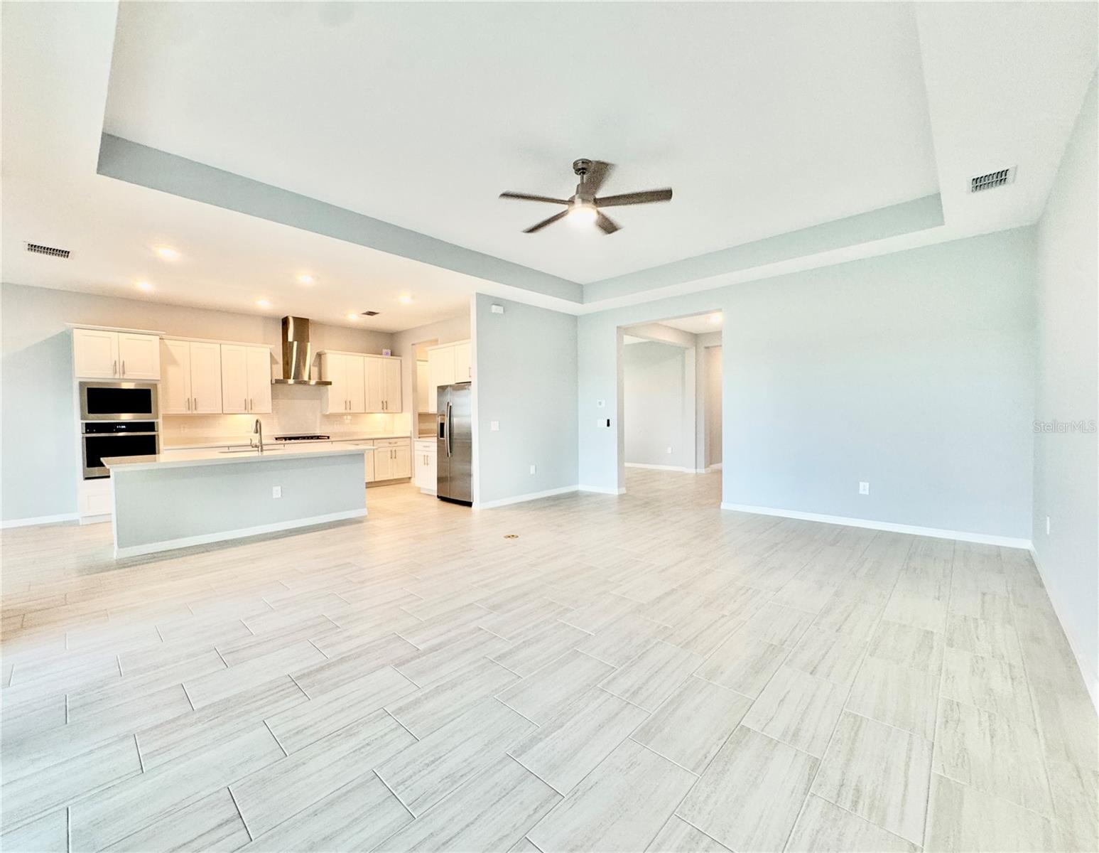 19227 SCALLOP LOOP — photo 4