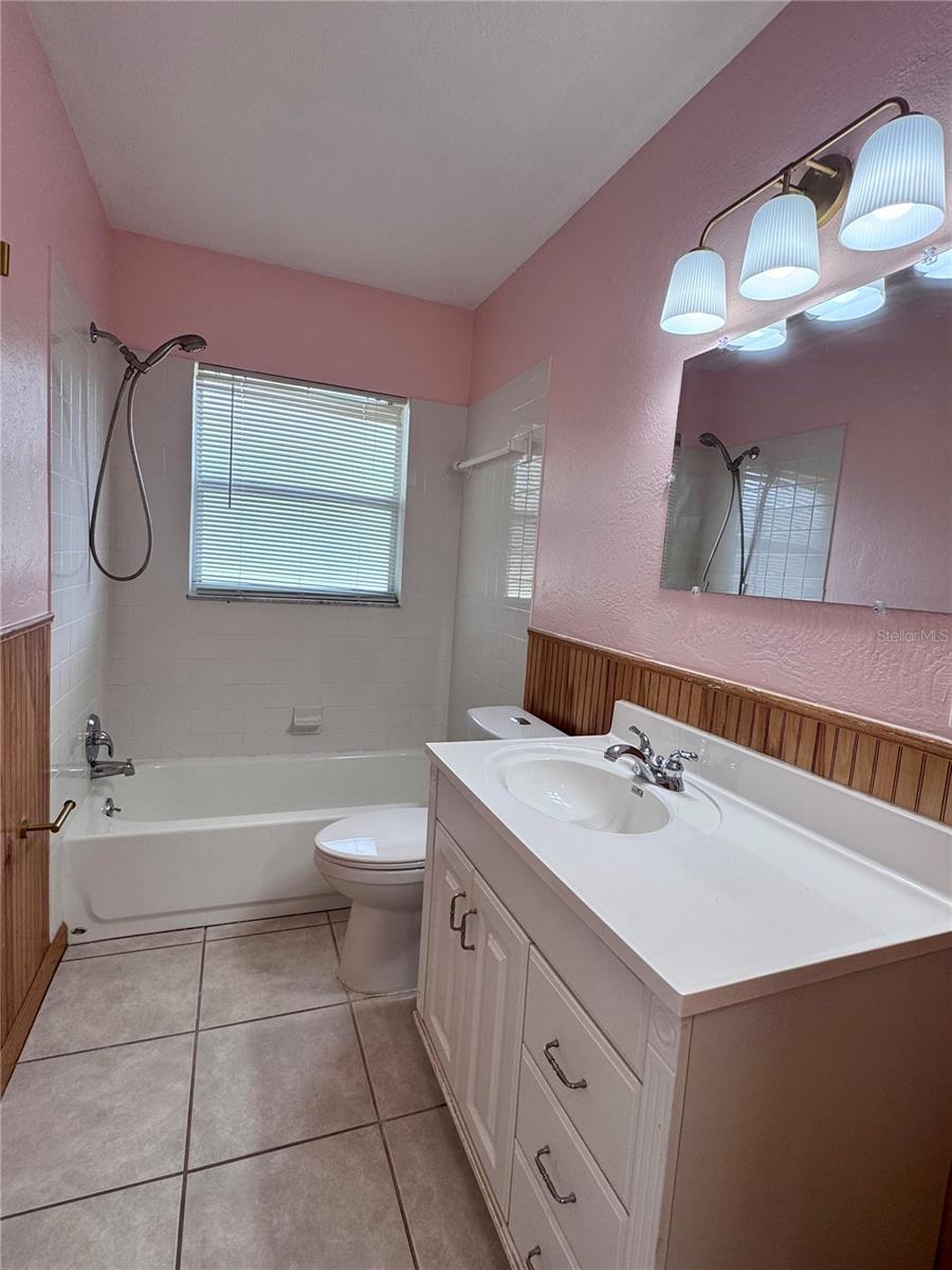 1709 EATON DR NE — photo 19