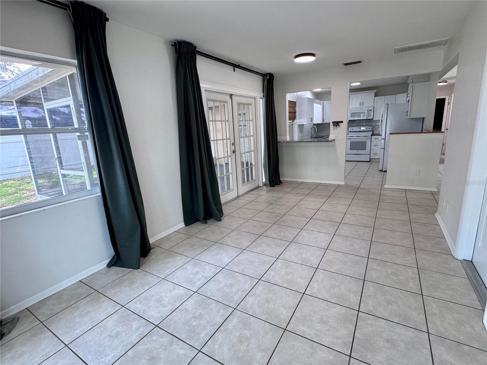 1709 EATON DR NE — photo 13