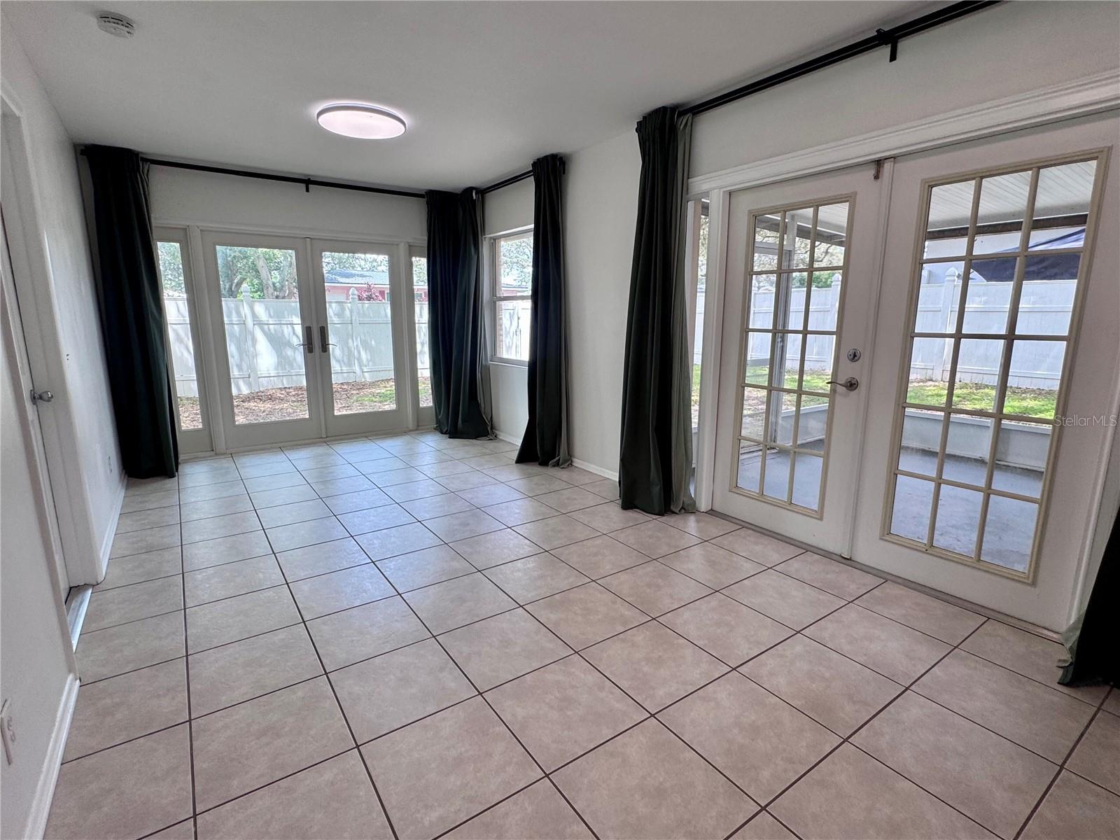 1709 EATON DR NE — photo 11