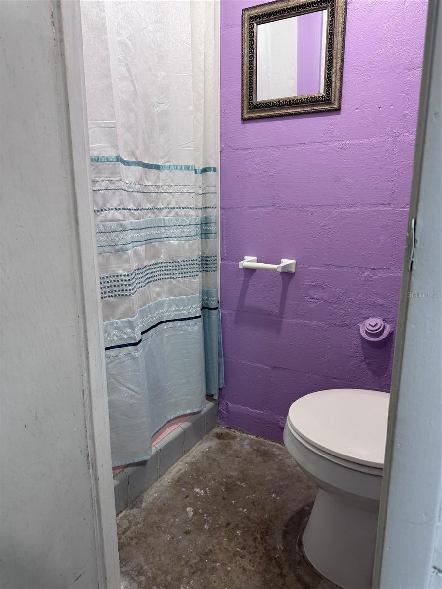 1709 EATON DR NE — photo 32