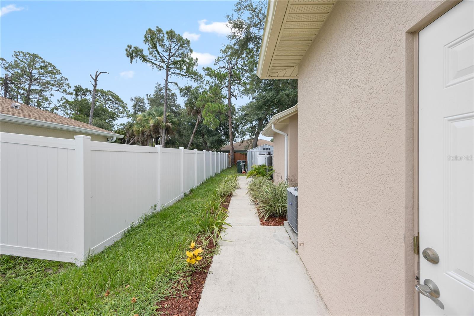 1276 RAMROD ST — photo 27