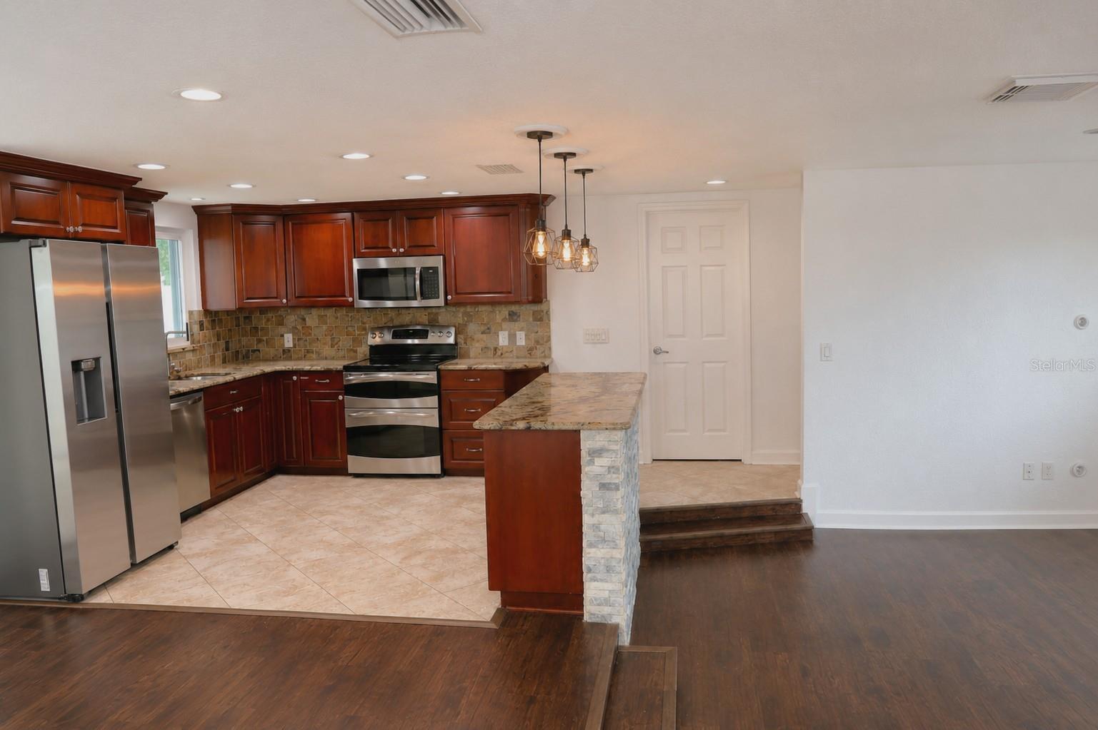 6012 12TH AVE — photo 6