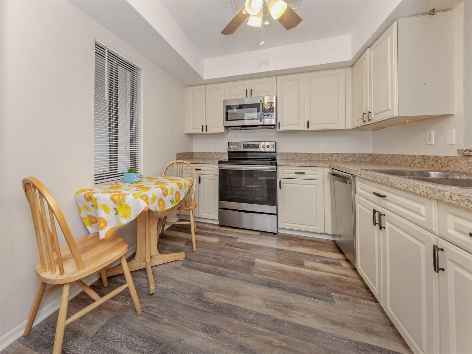 808 CAPRI ISLES BLVD #111 — photo 14