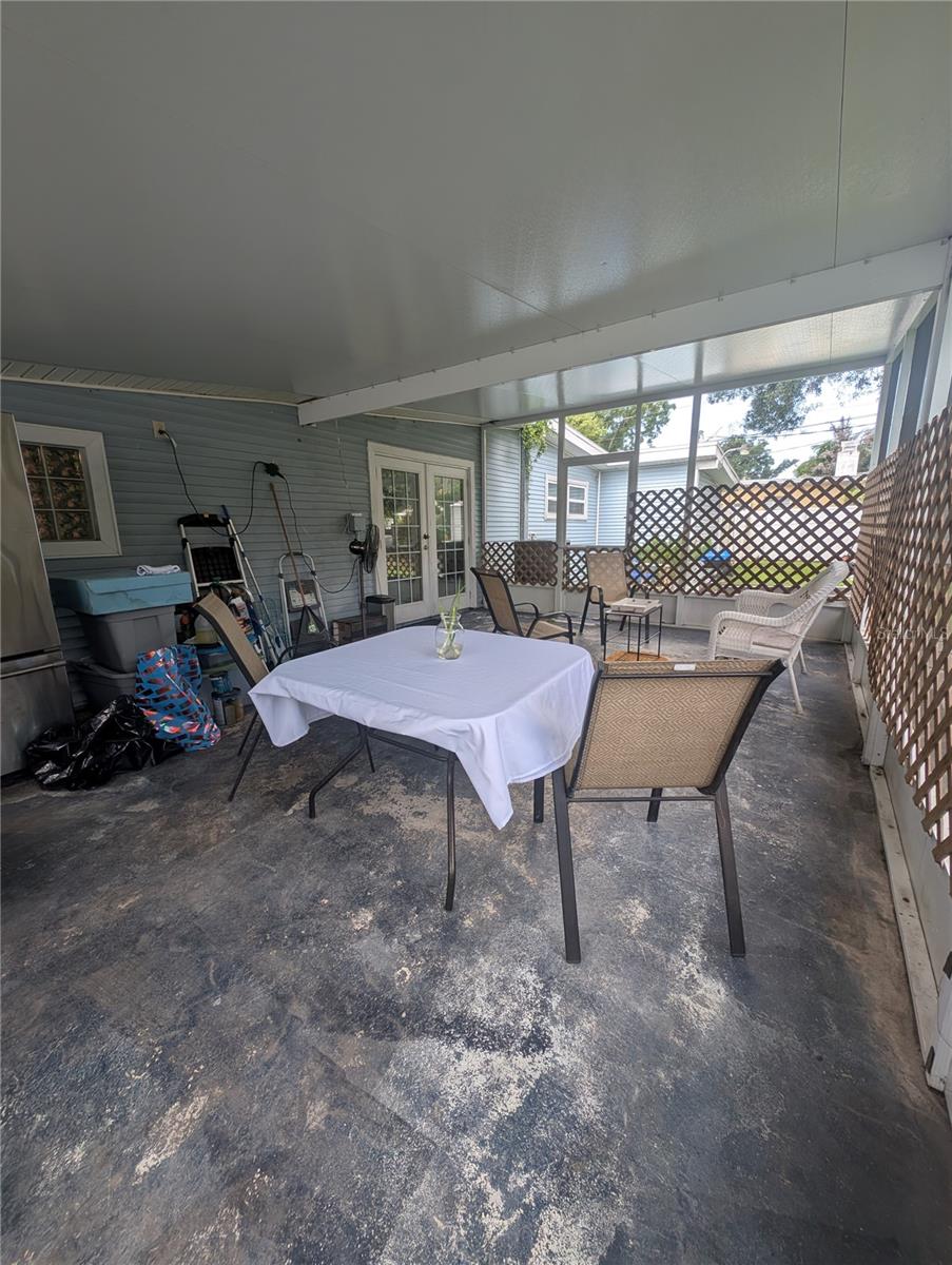 1529 W RIVER LN — photo 19