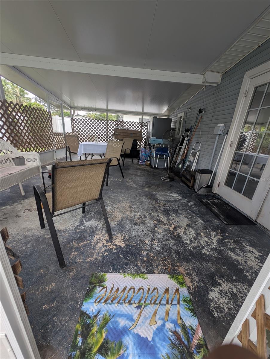 1529 W RIVER LN — photo 20
