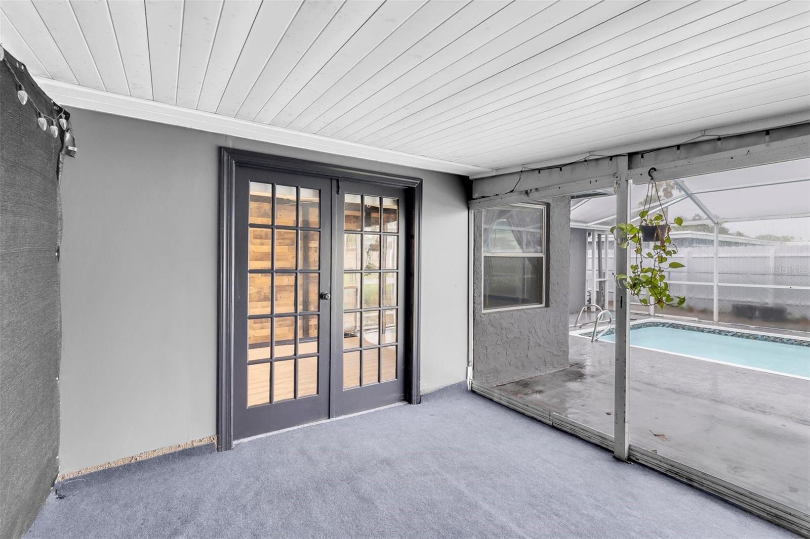 9203 GREENBRIAR LN — photo 23