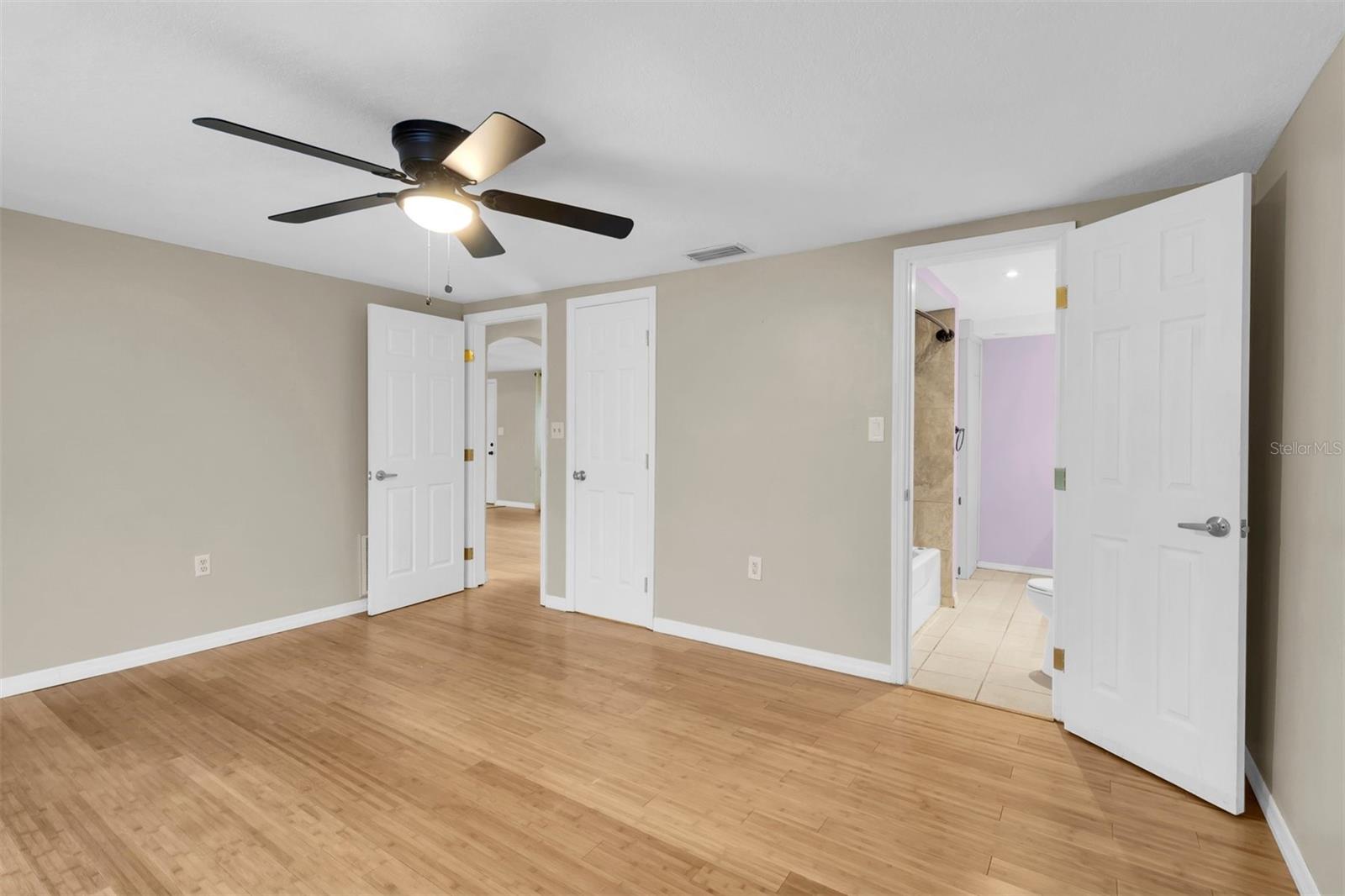 9203 GREENBRIAR LN — photo 16