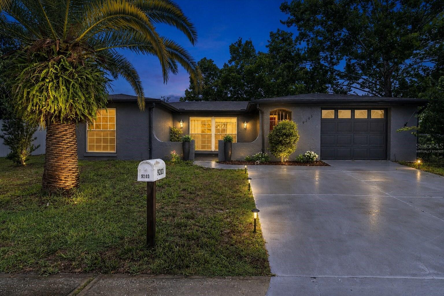 9203 GREENBRIAR LN — photo 10