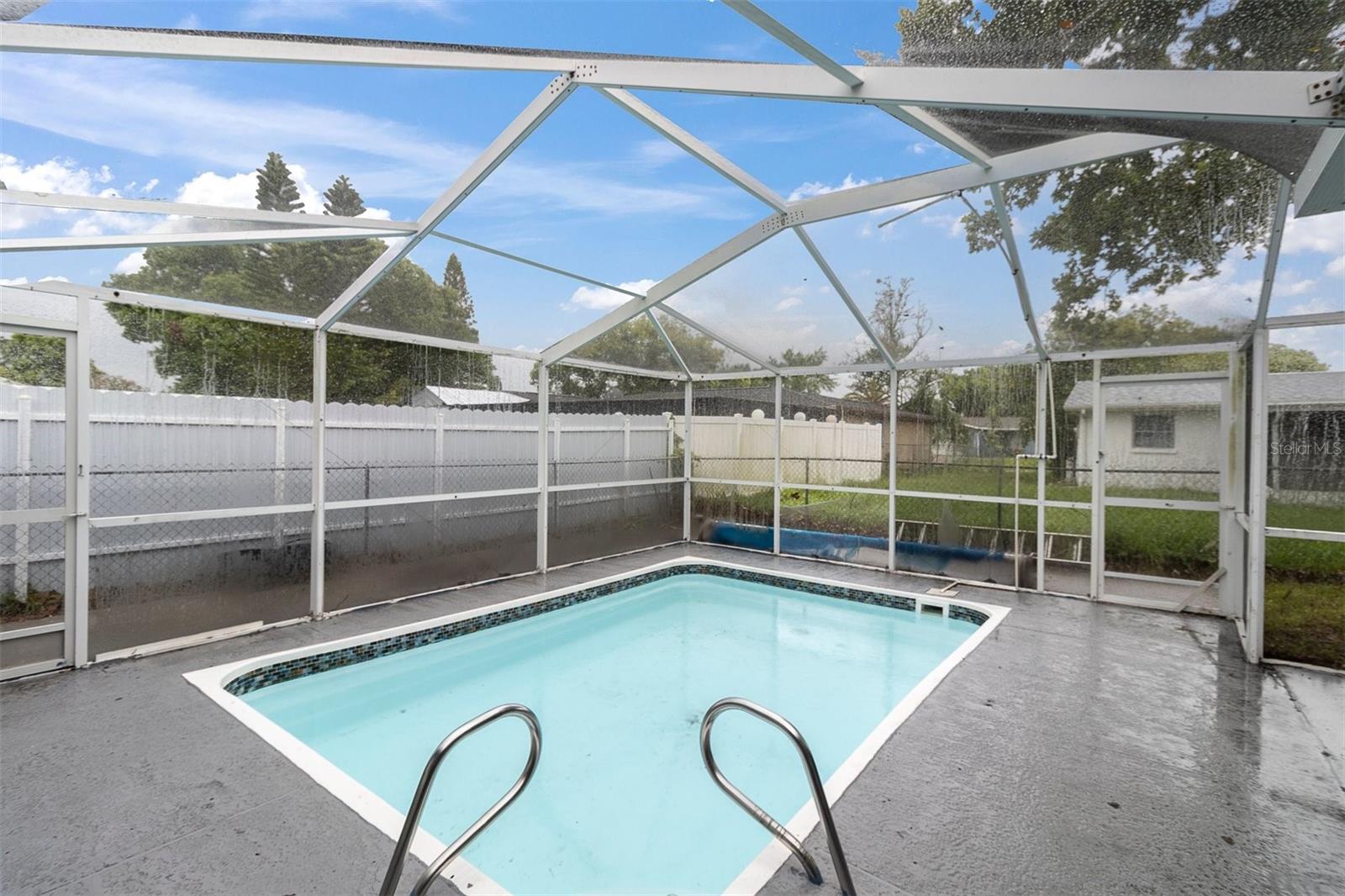 9203 GREENBRIAR LN — photo 12