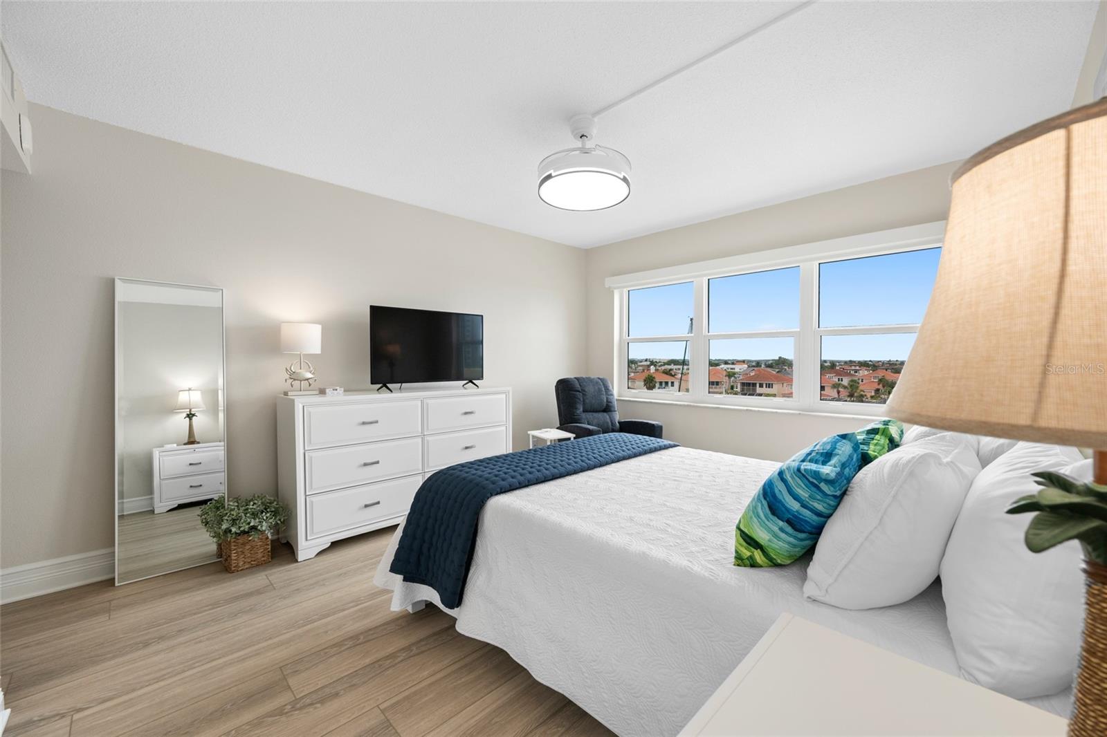 1621 GULF BLVD #501 — photo 37